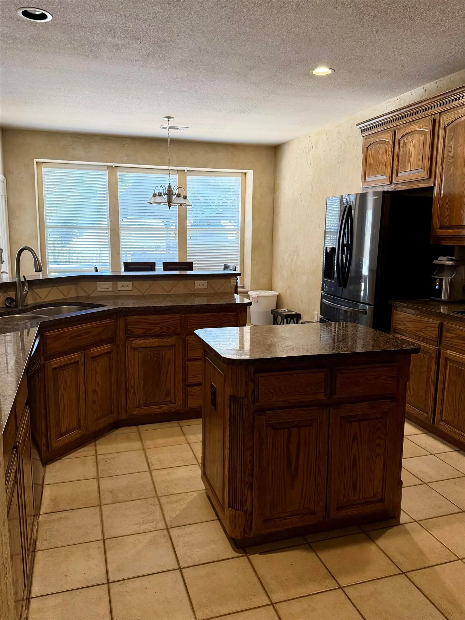 Single Family Residence For Sale in Collin County , 1513 Brook Lane, Celina, Texas 75009, 4 Bedroom, 4 Bathroom, 3 Garage spaces, 2,851 Sqft, built in 2002, Price $899,000, mls#21361857, Real Estate Agent in Celina, Homes For Sale in Collin county, Homes For Sale in Celina, Realtor in Celina Texas, Real Estate Brokerage Independent Realty Texas, Luminita Cordes Realtor