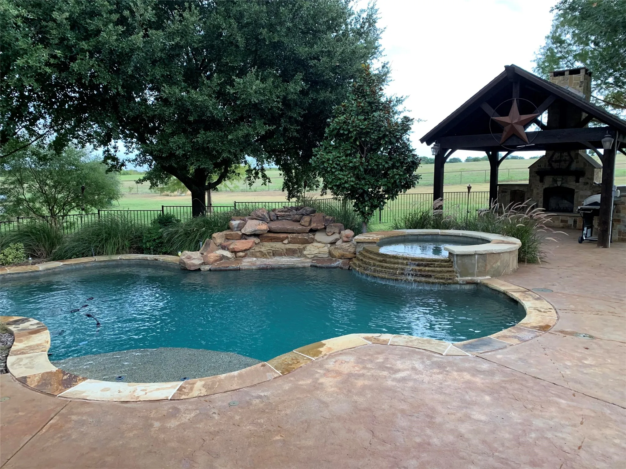 Single Family Residence For Sale in Collin County , 1513 Brook Lane, Celina, Texas 75009, 4 Bedroom, 4 Bathroom, 3 Garage spaces, 2,851 Sqft, built in 2002, Price $899,000, mls#21361857, Real Estate Agent in Celina, Homes For Sale in Collin county, Homes For Sale in Celina, Realtor in Celina Texas, Real Estate Brokerage Independent Realty Texas, Luminita Cordes Realtor