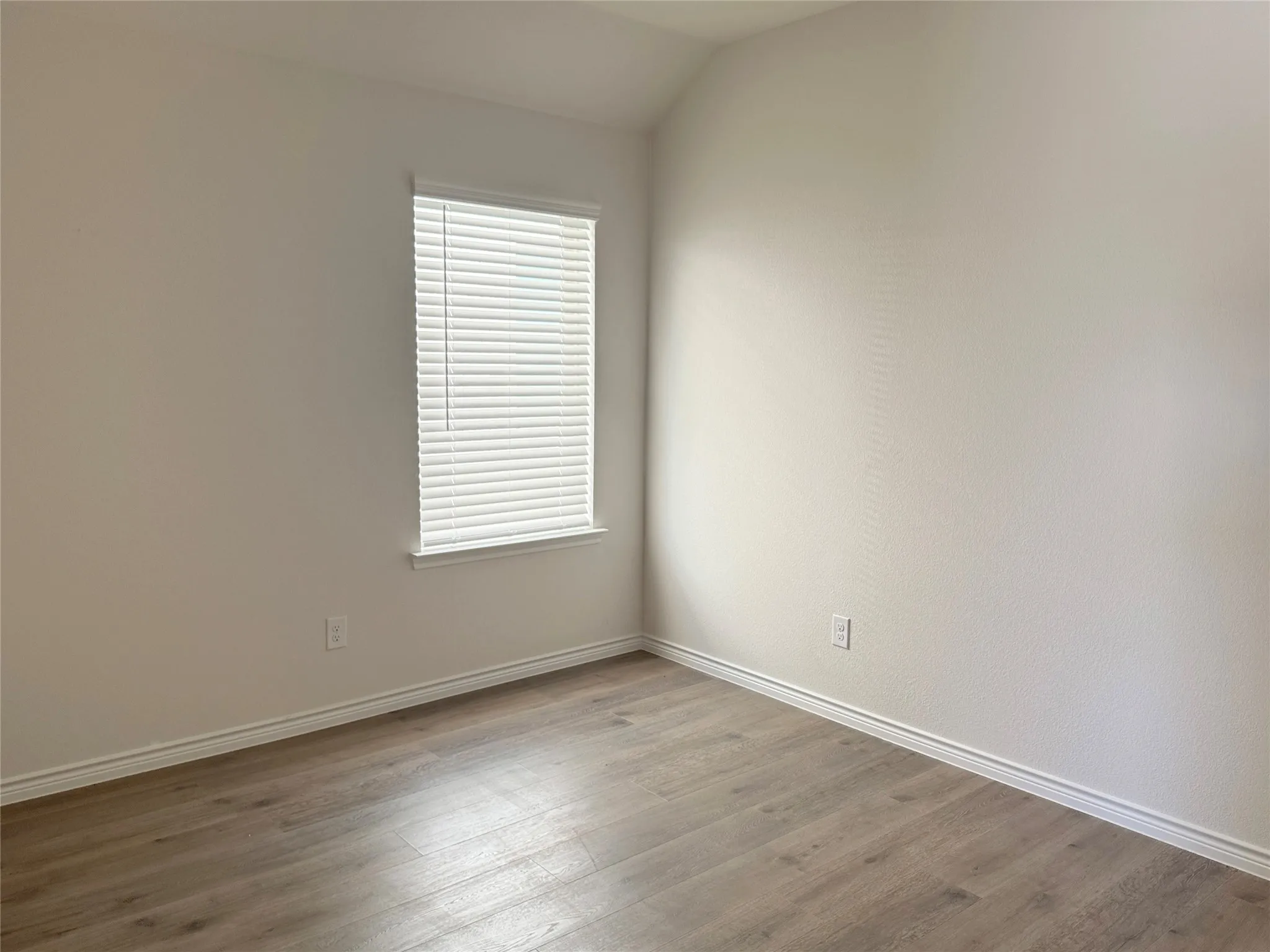 Single Family Residence For Sale in Denton County , 9836 High Grade Drive, Aubrey, Texas 76227, 4 Bedroom, 3 Bathroom, 2 Garage spaces, 2,080 Sqft, built in 2024, mls#21357292, Real Estate Agent in Aubrey, Homes For Sale in Denton county, Homes For Sale in Aubrey, Realtor in Aubrey Texas, Real Estate Brokerage Independent Realty Texas, Luminita Cordes Realtor