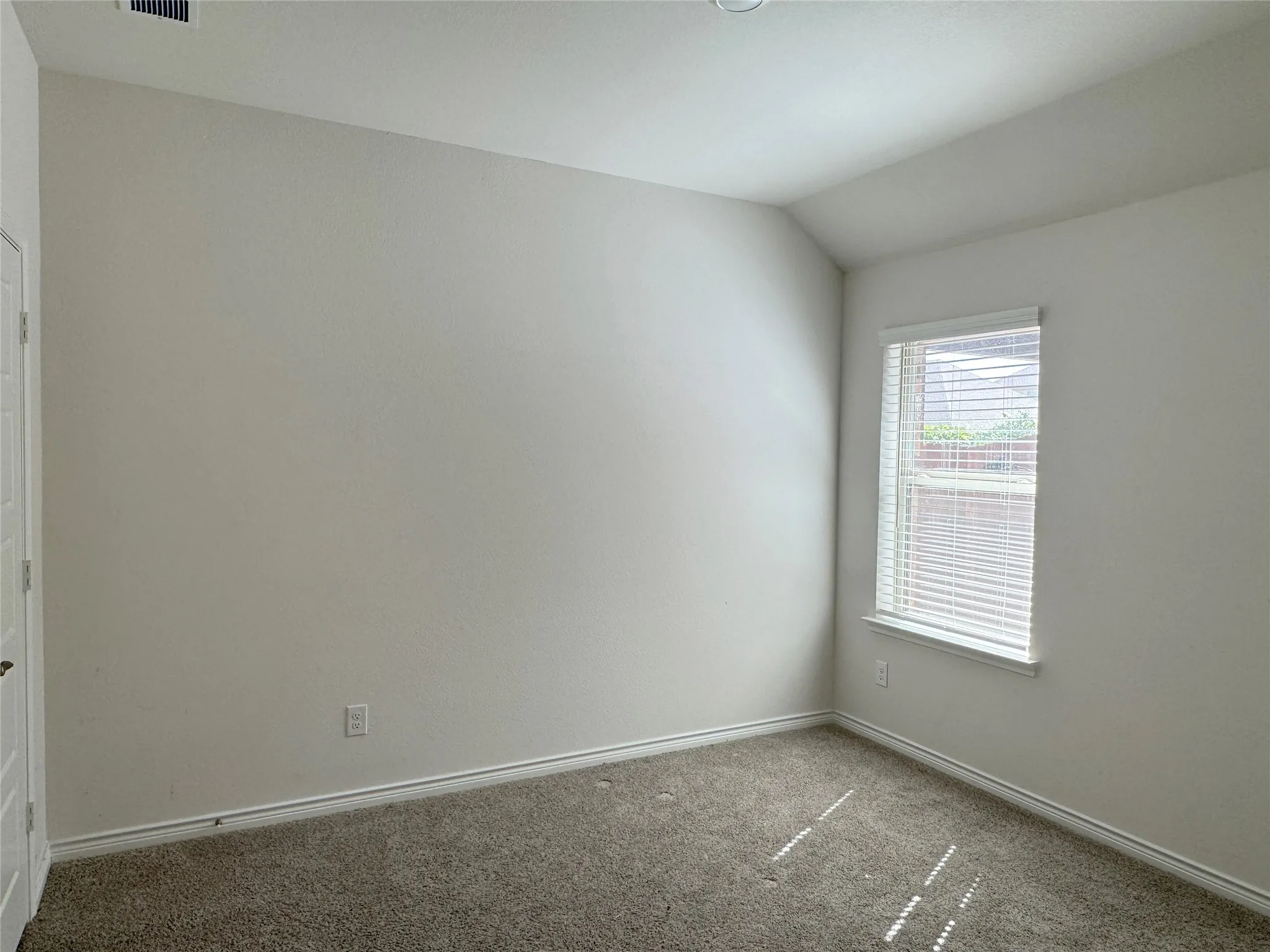 Single Family Residence For Sale in Denton County , 9836 High Grade Drive, Aubrey, Texas 76227, 4 Bedroom, 3 Bathroom, 2 Garage spaces, 2,080 Sqft, built in 2024, mls#21357292, Real Estate Agent in Aubrey, Homes For Sale in Denton county, Homes For Sale in Aubrey, Realtor in Aubrey Texas, Real Estate Brokerage Independent Realty Texas, Luminita Cordes Realtor