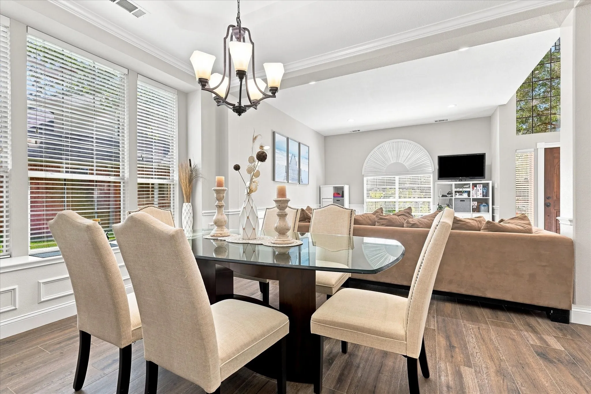 Single Family Residence For Sale in Denton County , 2921 Oak Bend Court, Flower Mound, Texas 75028, 4 Bedroom, 4 Bathroom, 2 Garage spaces, 3,613 Sqft, built in 1991, mls#21356354, Real Estate Agent in Flower Mound, Homes For Sale in Denton county, Homes For Sale in Flower Mound, Realtor in Flower Mound Texas, Real Estate Brokerage Independent Realty Texas, Luminita Cordes Realtor
