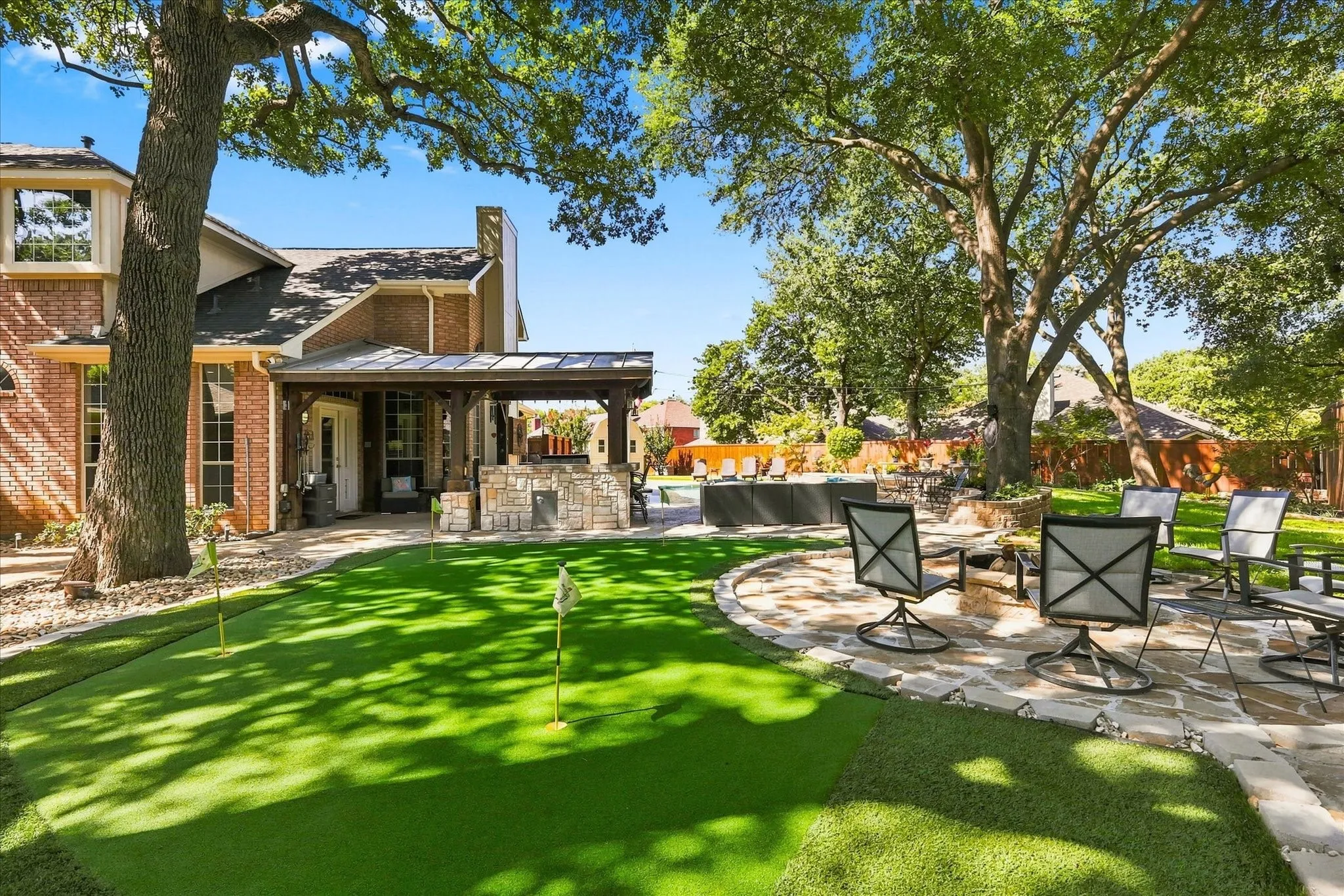 Single Family Residence For Sale in Denton County , 2921 Oak Bend Court, Flower Mound, Texas 75028, 4 Bedroom, 4 Bathroom, 2 Garage spaces, 3,613 Sqft, built in 1991, mls#21356354, Real Estate Agent in Flower Mound, Homes For Sale in Denton county, Homes For Sale in Flower Mound, Realtor in Flower Mound Texas, Real Estate Brokerage Independent Realty Texas, Luminita Cordes Realtor