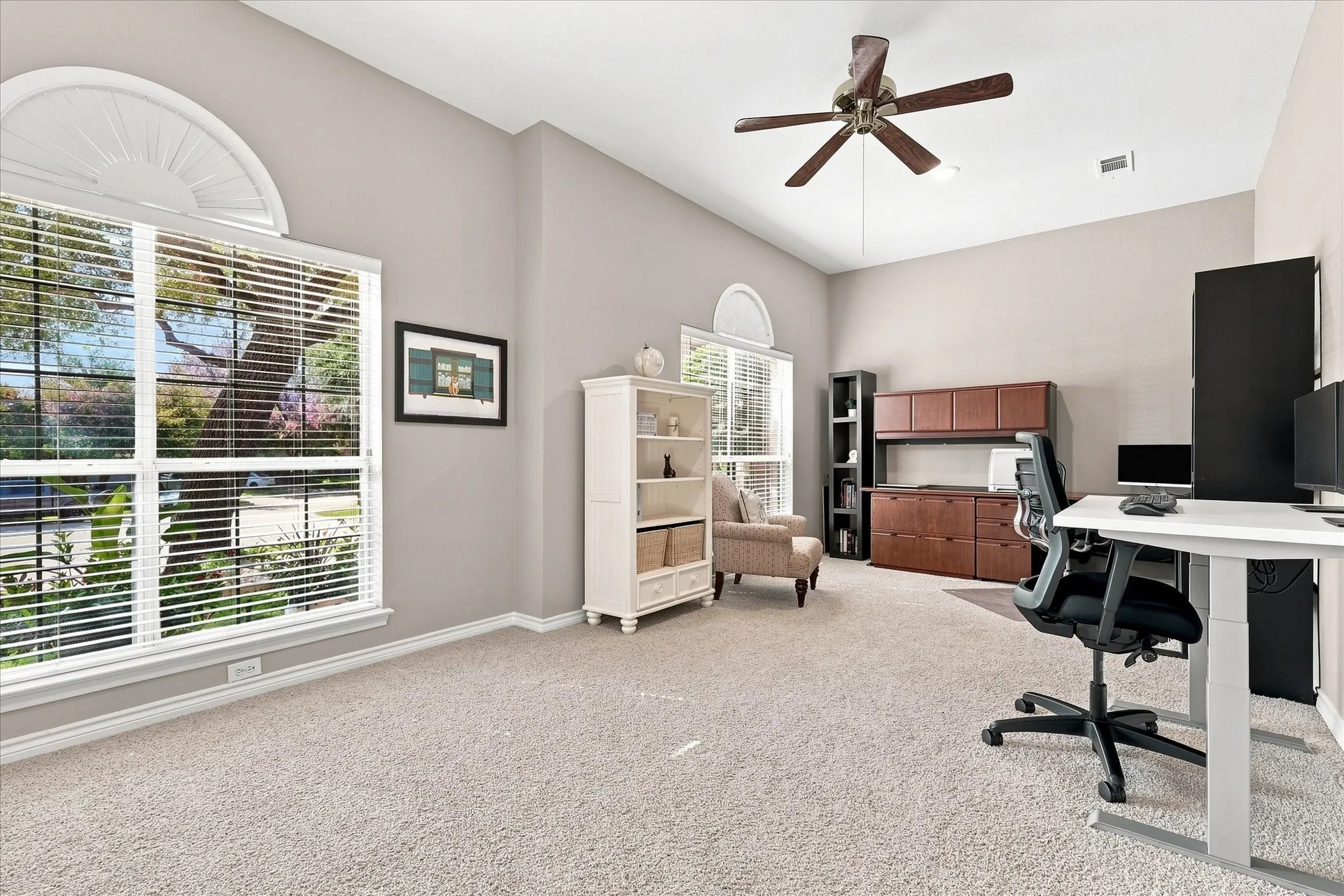 Oversized study w/ closet - great as a 5th bdrm or flex space!