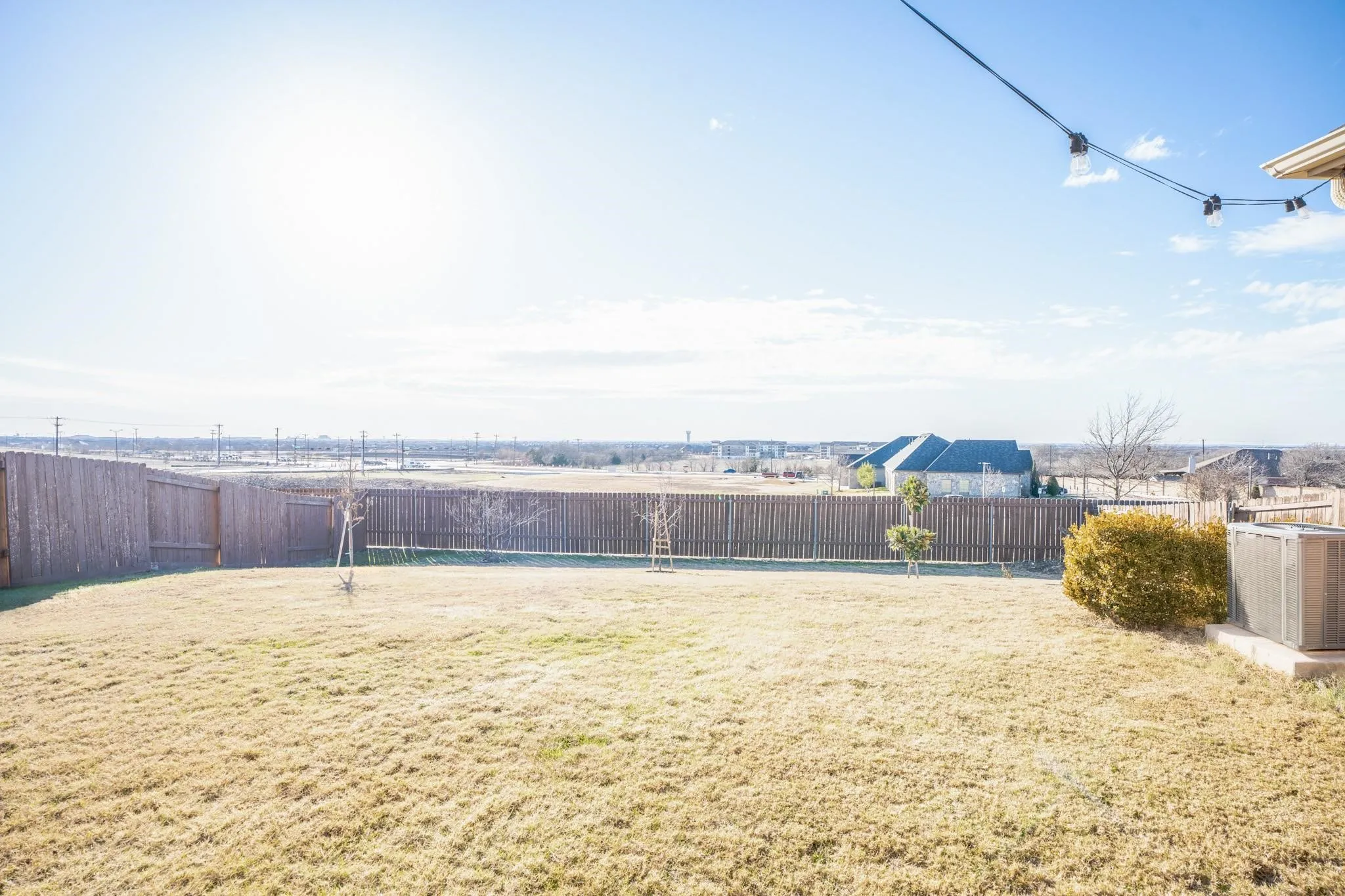 Single Family Residence For Rent in Collin County , 413 Lipizzan Lane, Celina, Texas 75009, 3 Bedroom, 2 Bathroom, 2 Garage spaces, 1,764 Sqft, built in 2014, mls#21361873, Real Estate Agent in Celina, Homes For Rent in Collin county, Homes For Rent in Celina, Realtor in Celina Texas, Real Estate Brokerage Independent Realty Texas, Luminita Cordes Realtor