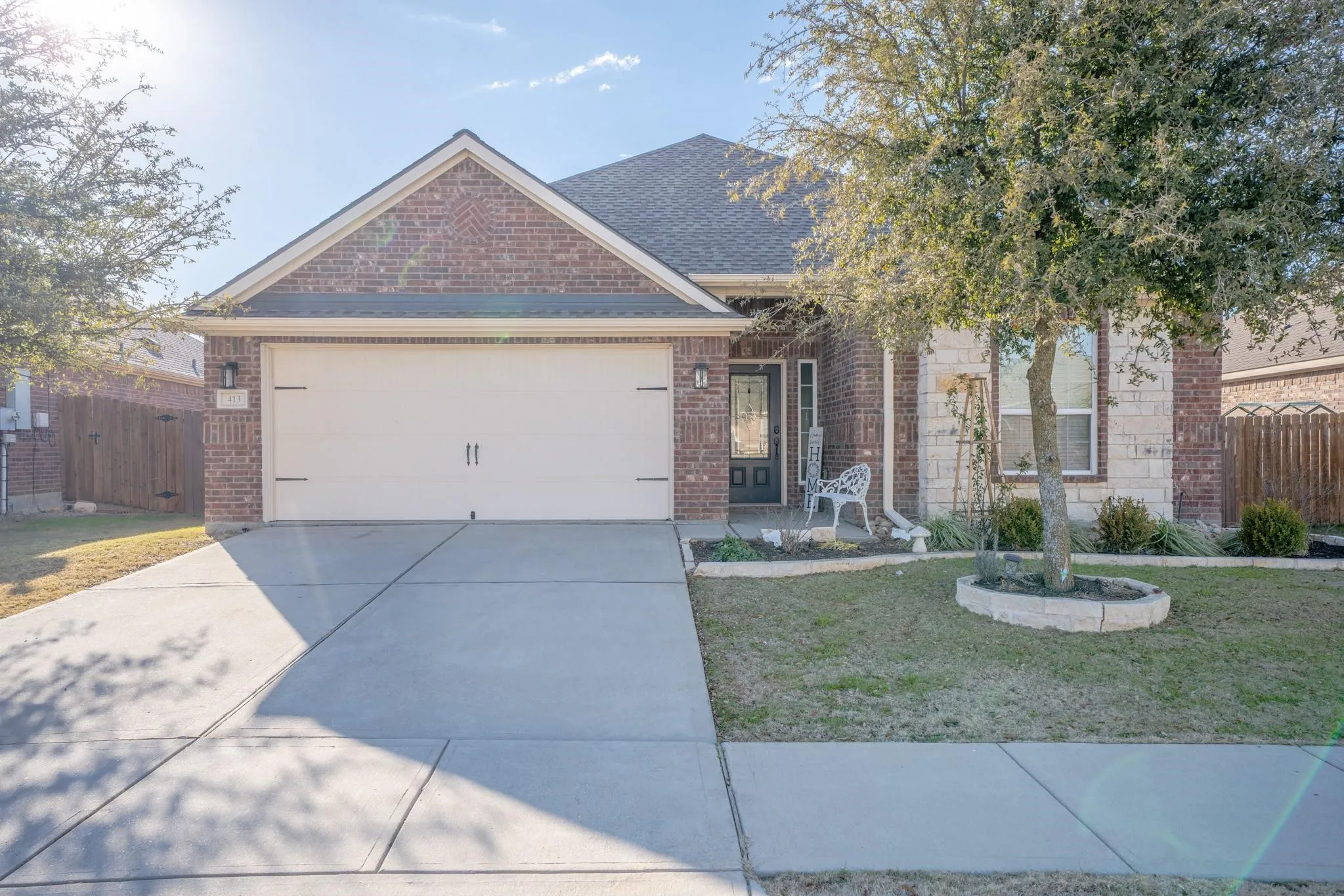 Single Family Residence For Rent in Collin County , 413 Lipizzan Lane, Celina, Texas 75009, 3 Bedroom, 2 Bathroom, 2 Garage spaces, 1,764 Sqft, built in 2014, mls#21361873, Real Estate Agent in Celina, Homes For Rent in Collin county, Homes For Rent in Celina, Realtor in Celina Texas, Real Estate Brokerage Independent Realty Texas, Luminita Cordes Realtor