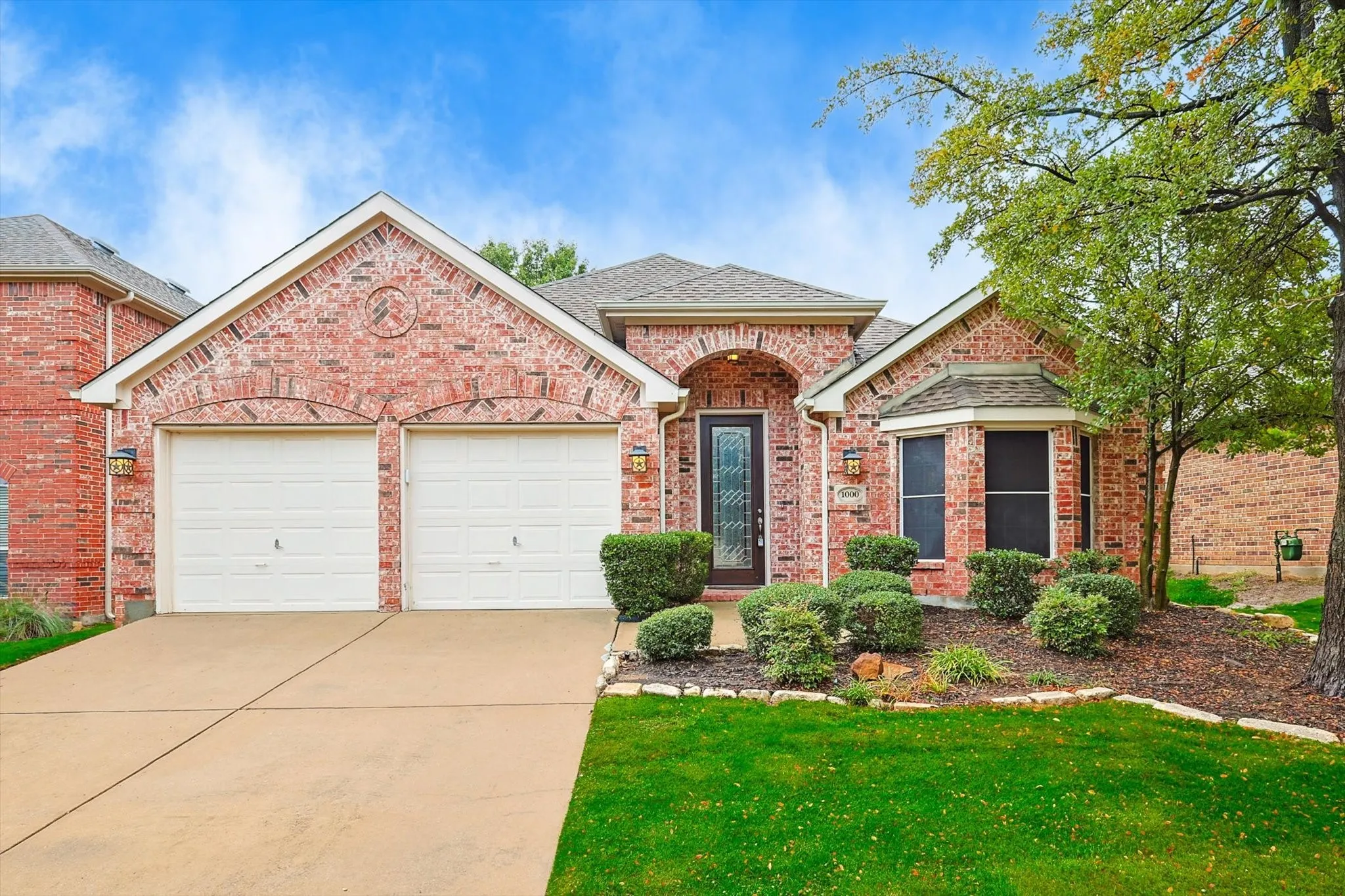 Single Family Residence For Rent in Denton County , 1000 Noble Avenue, Lantana, Texas 76226, 4 Bedroom, 2 Bathroom, 2 Garage spaces, 2,127 Sqft, built in 2002, mls#21356763, Real Estate Agent in Lantana, Homes For Rent in Denton county, Homes For Rent in Lantana, Realtor in Lantana Texas, Real Estate Brokerage Independent Realty Texas, Luminita Cordes Realtor