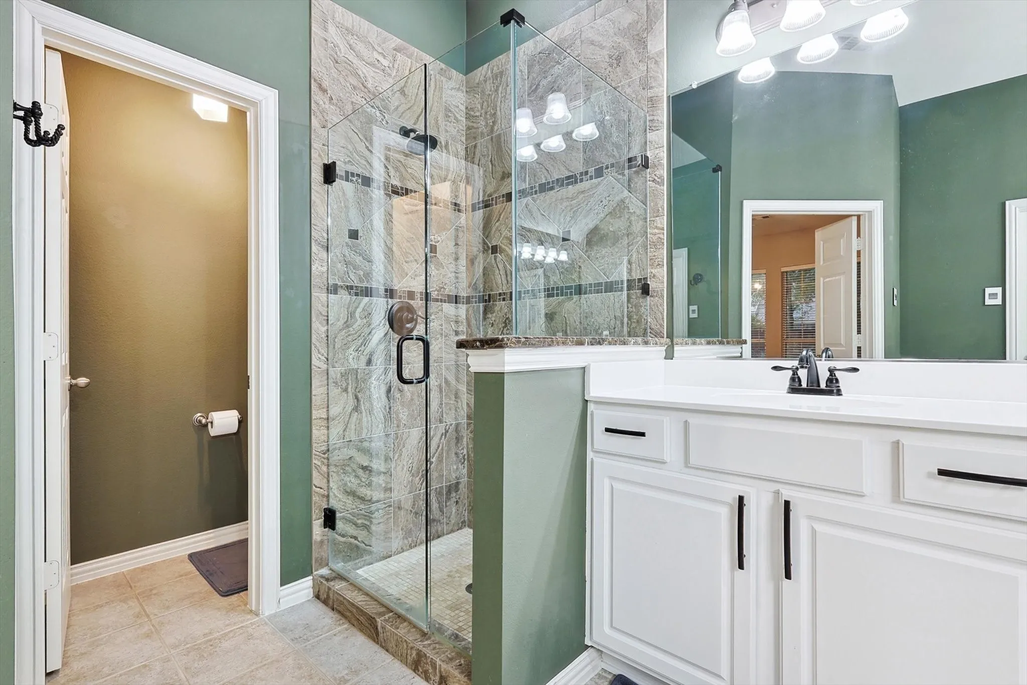 Single Family Residence For Rent in Denton County , 1000 Noble Avenue, Lantana, Texas 76226, 4 Bedroom, 2 Bathroom, 2 Garage spaces, 2,127 Sqft, built in 2002, mls#21356763, Real Estate Agent in Lantana, Homes For Rent in Denton county, Homes For Rent in Lantana, Realtor in Lantana Texas, Real Estate Brokerage Independent Realty Texas, Luminita Cordes Realtor