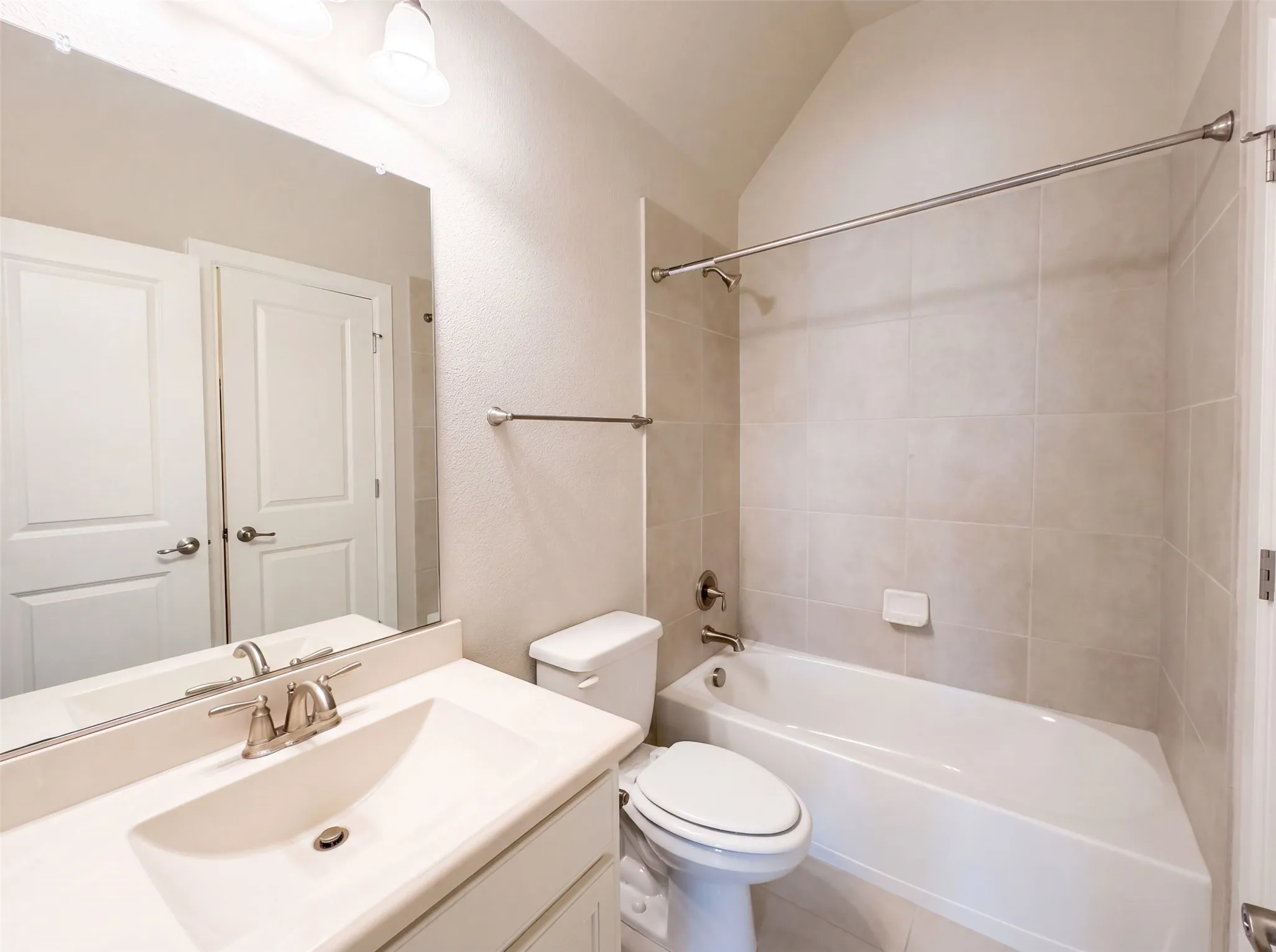 Single Family Residence For Sale in Denton County , 965 Touchstone Road, Frisco, Texas 75036, 4 Bedroom, 5 Bathroom, 3 Garage spaces, 4,000 Sqft, built in 2014, mls#21361878, Real Estate Agent in Frisco, Homes For Sale in Denton county, Homes For Sale in Frisco, Realtor in Frisco Texas, Real Estate Brokerage Independent Realty Texas, Luminita Cordes Realtor