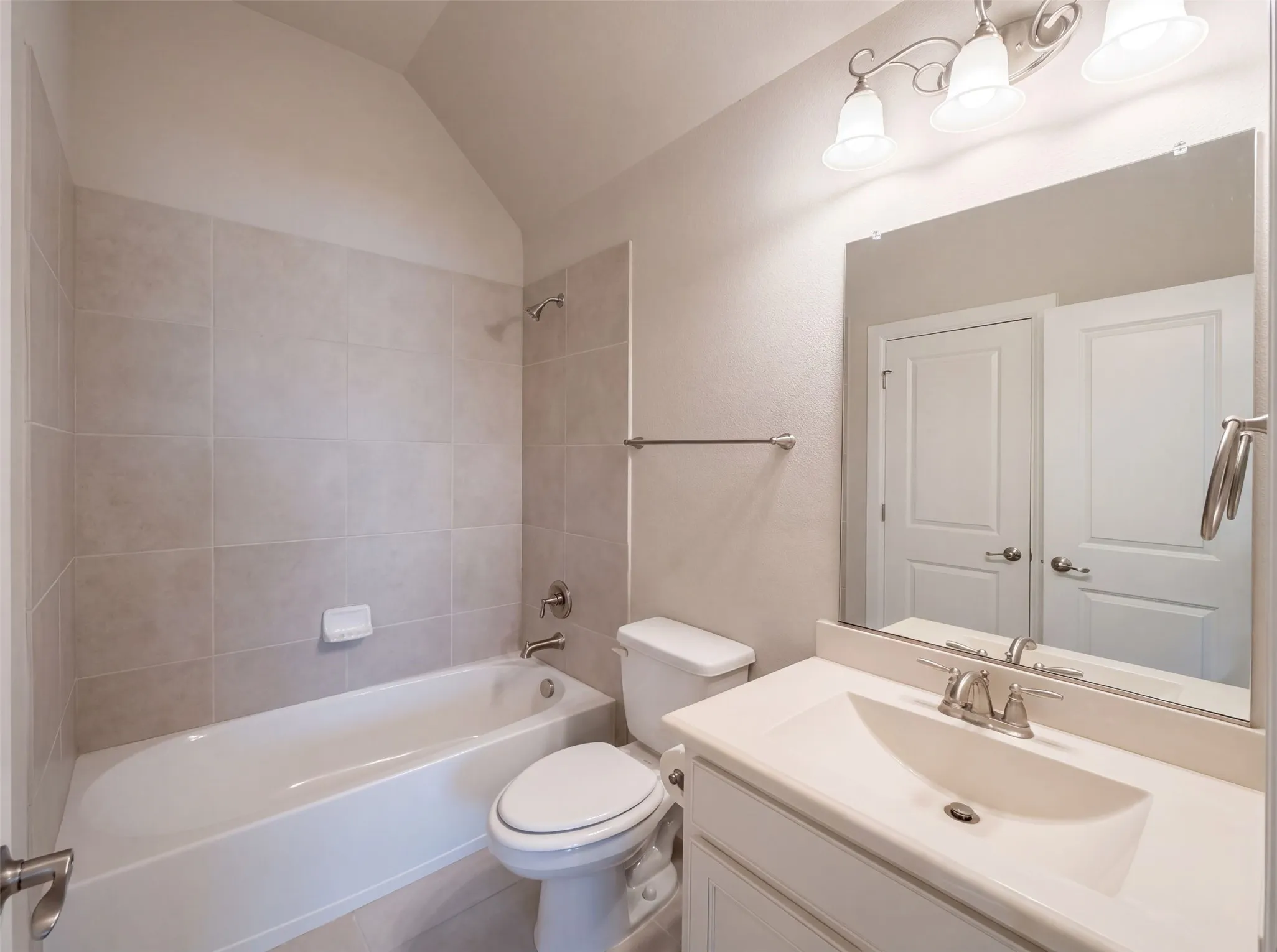 Single Family Residence For Sale in Denton County , 965 Touchstone Road, Frisco, Texas 75036, 4 Bedroom, 5 Bathroom, 3 Garage spaces, 4,000 Sqft, built in 2014, mls#21361878, Real Estate Agent in Frisco, Homes For Sale in Denton county, Homes For Sale in Frisco, Realtor in Frisco Texas, Real Estate Brokerage Independent Realty Texas, Luminita Cordes Realtor