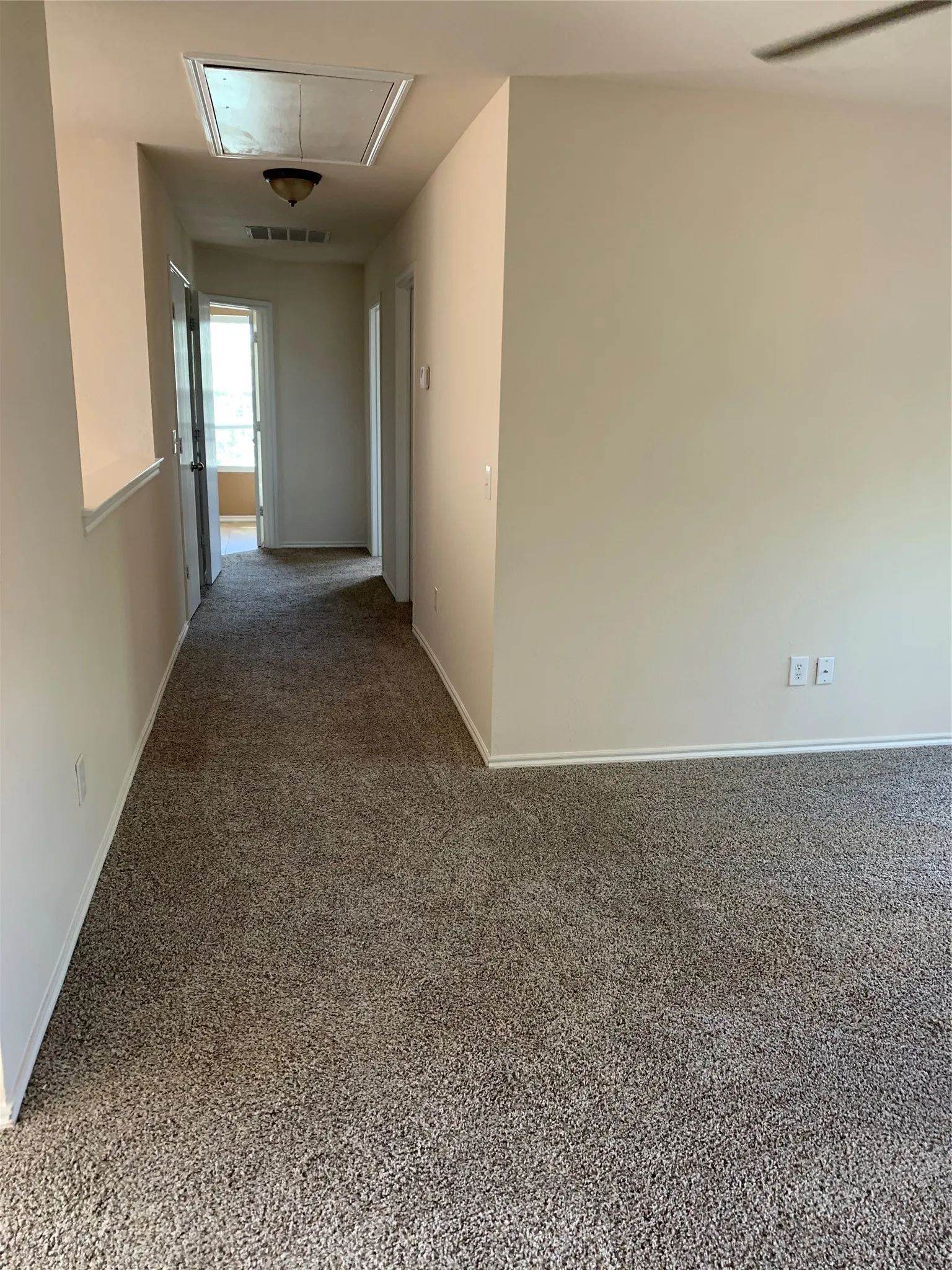 Single Family Residence For Rent in Collin County , 734 Fleming Street, Wylie, Texas 75098, 3 Bedroom, 3 Bathroom, 2 Garage spaces, 1,702 Sqft, built in 2006, mls#21361837, Real Estate Agent in Wylie, Homes For Rent in Collin county, Homes For Rent in Wylie, Realtor in Wylie Texas, Real Estate Brokerage Independent Realty Texas, Luminita Cordes Realtor