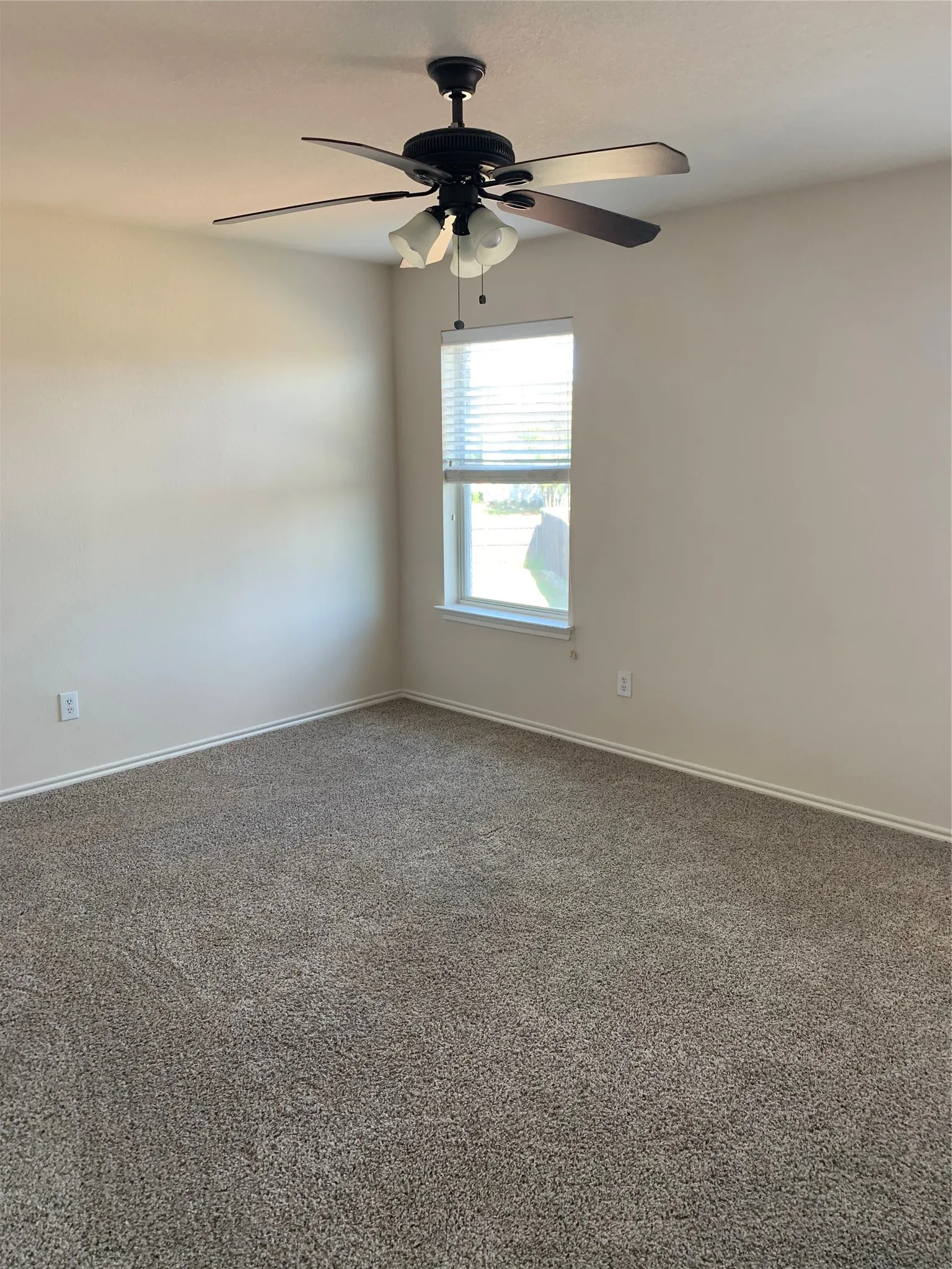 Single Family Residence For Rent in Collin County , 734 Fleming Street, Wylie, Texas 75098, 3 Bedroom, 3 Bathroom, 2 Garage spaces, 1,702 Sqft, built in 2006, mls#21361837, Real Estate Agent in Wylie, Homes For Rent in Collin county, Homes For Rent in Wylie, Realtor in Wylie Texas, Real Estate Brokerage Independent Realty Texas, Luminita Cordes Realtor