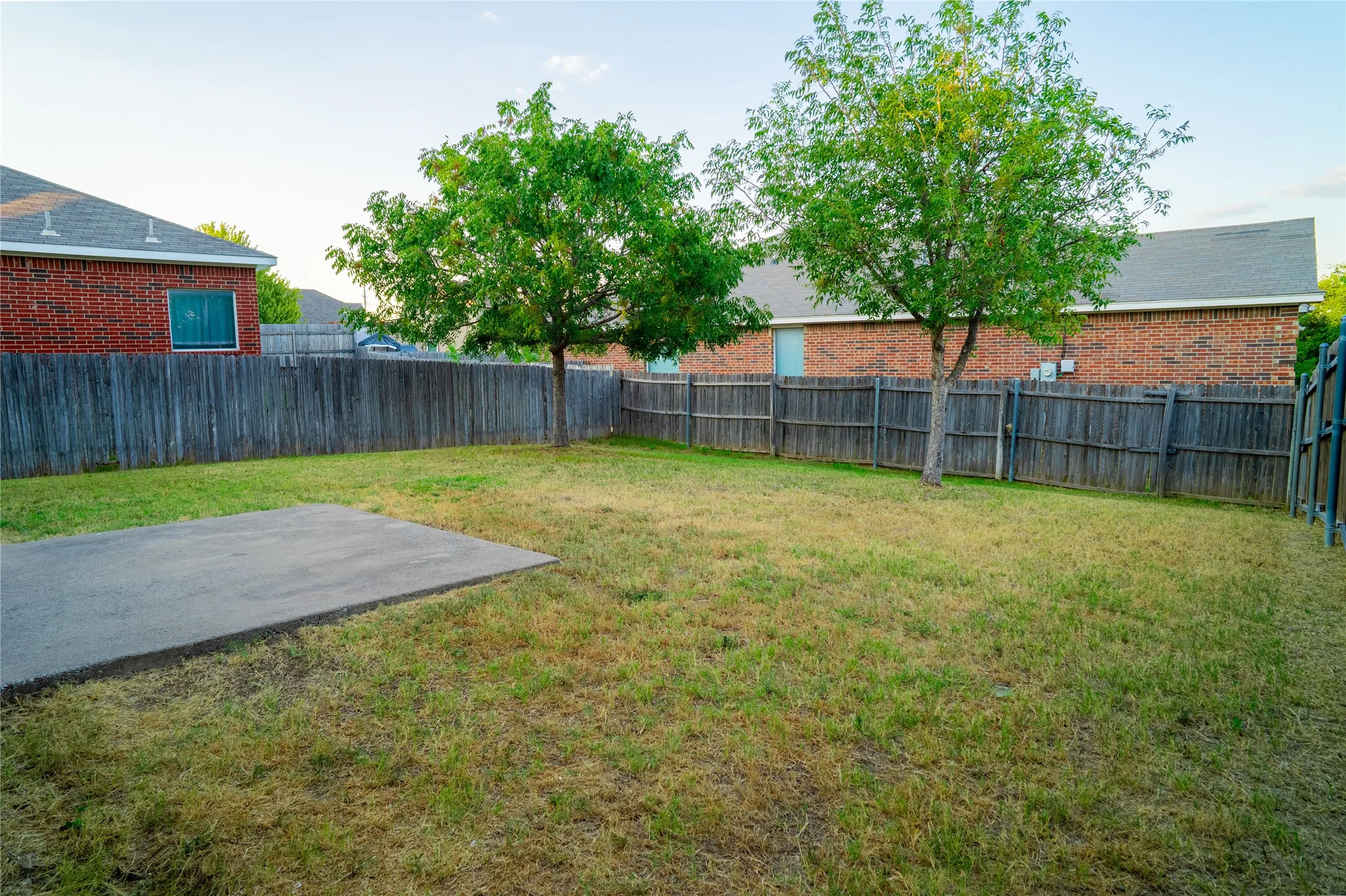 Single Family Residence For Rent in Tarrant County , 6100 Horse Trap Drive, Fort Worth, Texas 76179, 3 Bedroom, 3 Bathroom, 2 Garage spaces, 2,452 Sqft, built in 2005, mls#21335361, Real Estate Agent in Fort Worth, Homes For Rent in Tarrant county, Homes For Rent in Fort Worth, Realtor in Fort Worth Texas, Real Estate Brokerage Independent Realty Texas, Luminita Cordes Realtor