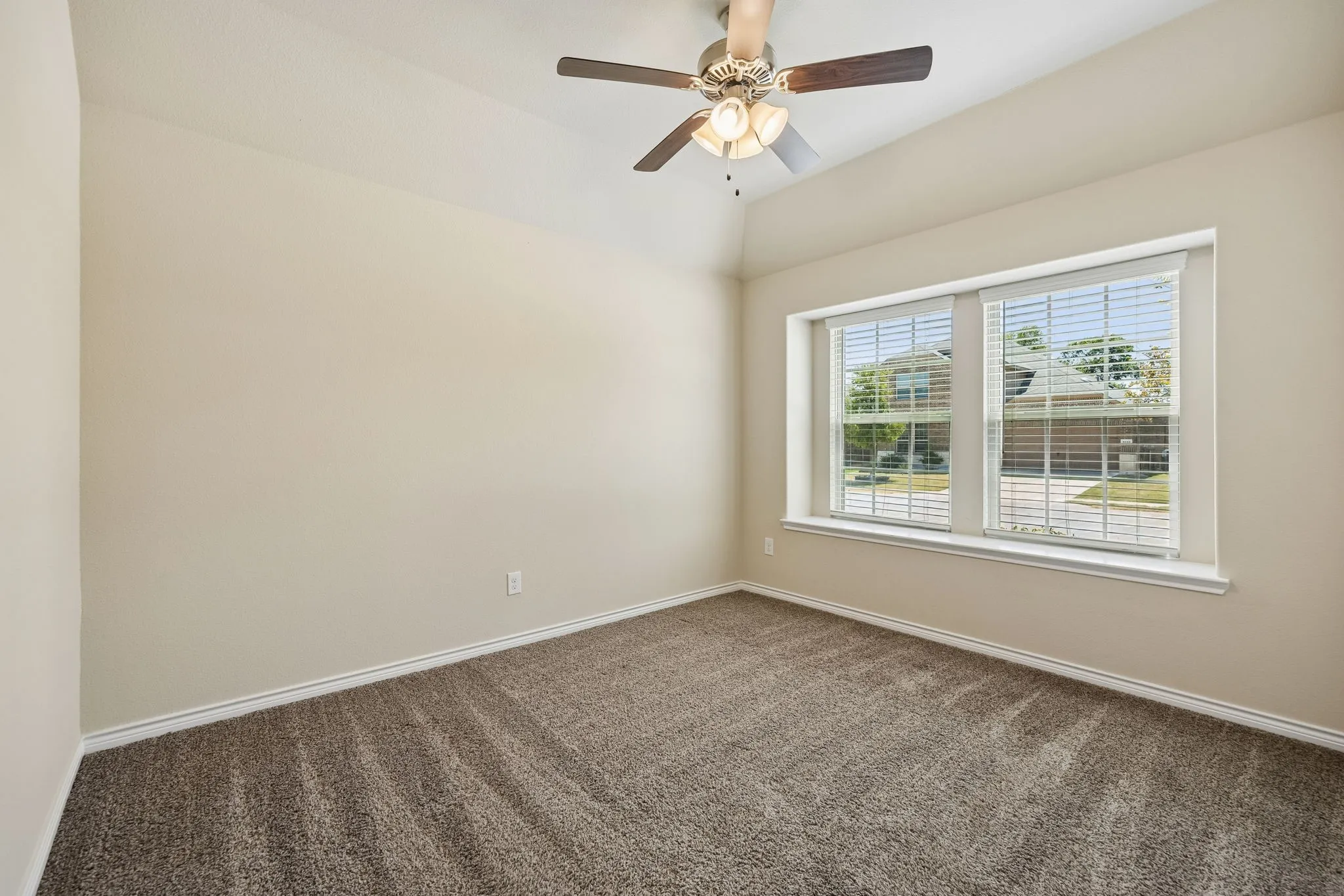 Single Family Residence For Sale in Denton County , 3016 Frio Road, Little Elm, Texas 75068, 3 Bedroom, 2 Bathroom, 2 Garage spaces, 1,705 Sqft, built in 2020, mls#21361614, Real Estate Agent in Little Elm, Homes For Sale in Denton county, Homes For Sale in Little Elm, Realtor in Little Elm Texas, Real Estate Brokerage Independent Realty Texas, Luminita Cordes Realtor