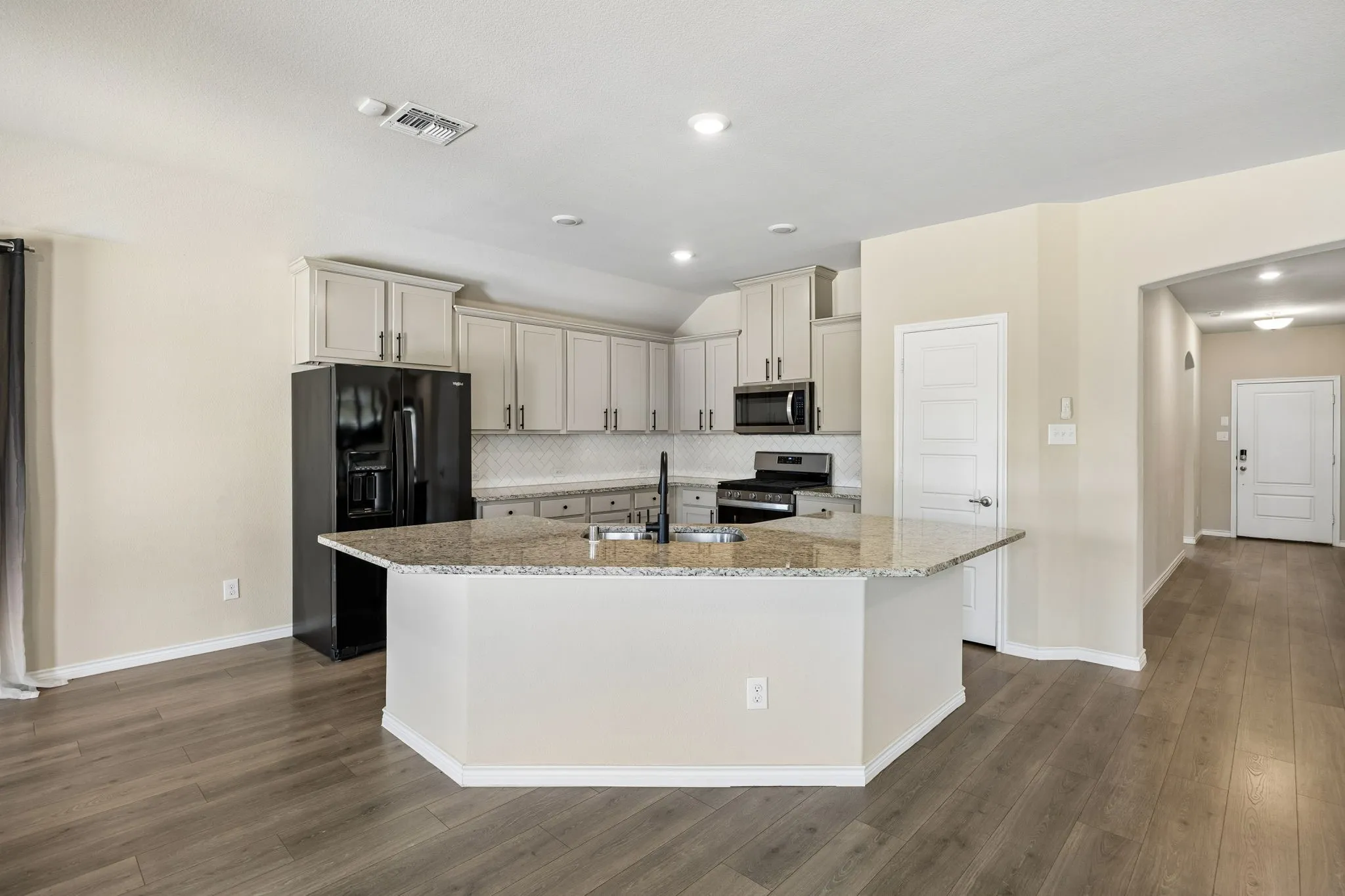 Single Family Residence For Sale in Denton County , 3016 Frio Road, Little Elm, Texas 75068, 3 Bedroom, 2 Bathroom, 2 Garage spaces, 1,705 Sqft, built in 2020, mls#21361614, Real Estate Agent in Little Elm, Homes For Sale in Denton county, Homes For Sale in Little Elm, Realtor in Little Elm Texas, Real Estate Brokerage Independent Realty Texas, Luminita Cordes Realtor