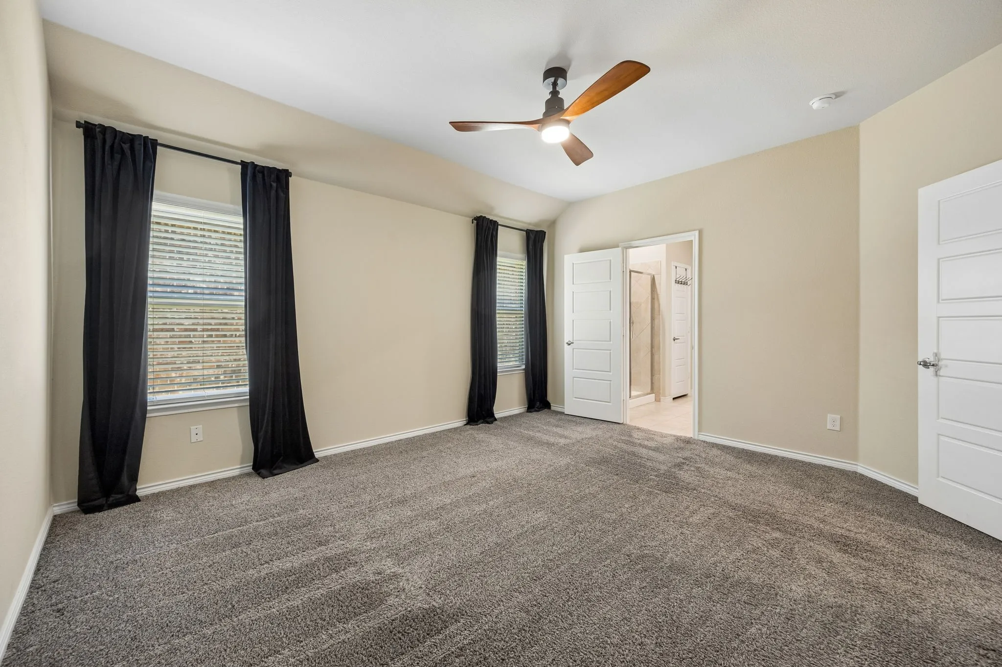 Single Family Residence For Sale in Denton County , 3016 Frio Road, Little Elm, Texas 75068, 3 Bedroom, 2 Bathroom, 2 Garage spaces, 1,705 Sqft, built in 2020, mls#21361614, Real Estate Agent in Little Elm, Homes For Sale in Denton county, Homes For Sale in Little Elm, Realtor in Little Elm Texas, Real Estate Brokerage Independent Realty Texas, Luminita Cordes Realtor
