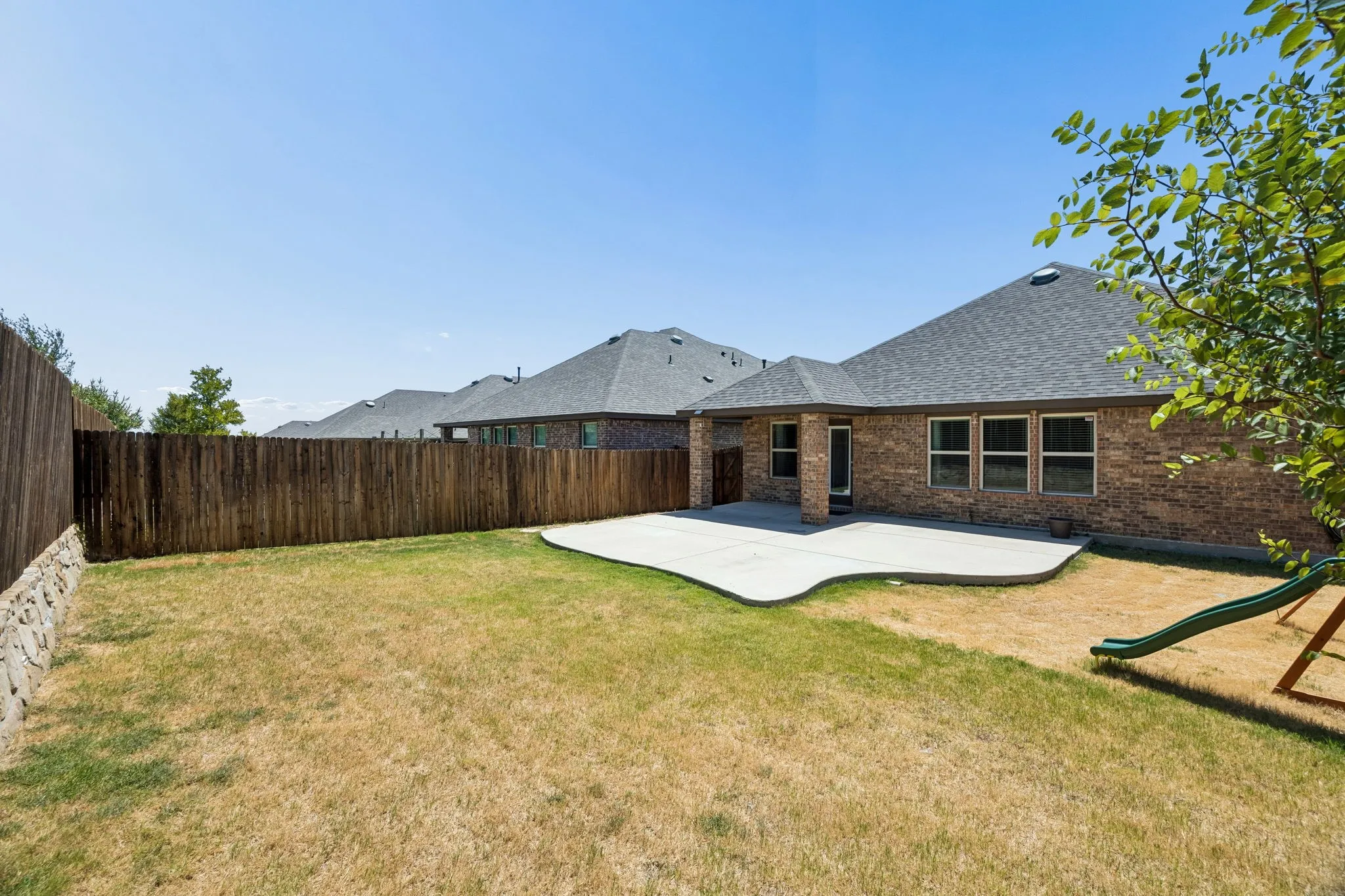 Single Family Residence For Sale in Denton County , 3016 Frio Road, Little Elm, Texas 75068, 3 Bedroom, 2 Bathroom, 2 Garage spaces, 1,705 Sqft, built in 2020, mls#21361614, Real Estate Agent in Little Elm, Homes For Sale in Denton county, Homes For Sale in Little Elm, Realtor in Little Elm Texas, Real Estate Brokerage Independent Realty Texas, Luminita Cordes Realtor