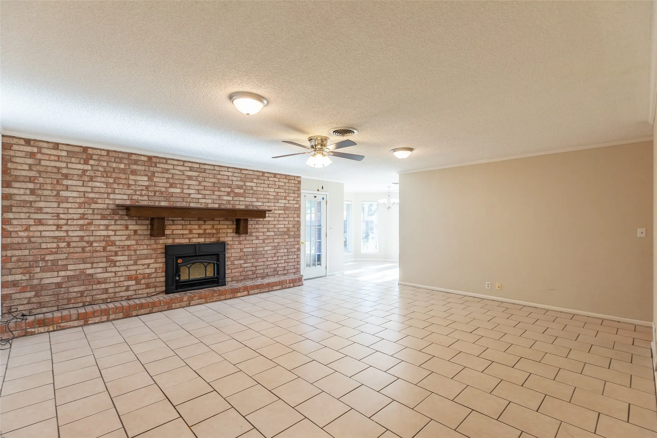 Single Family Residence For Sale in Callahan County , 426 Pleasant Lane, Clyde, Texas 79510, 3 Bedroom, 2 Bathroom, 2 Garage spaces, 1,705 Sqft, built in 1978, mls#21357444, Real Estate Agent in Clyde, Homes For Sale in Callahan county, Homes For Sale in Clyde, Realtor in Clyde Texas, Real Estate Brokerage Independent Realty Texas, Luminita Cordes Realtor