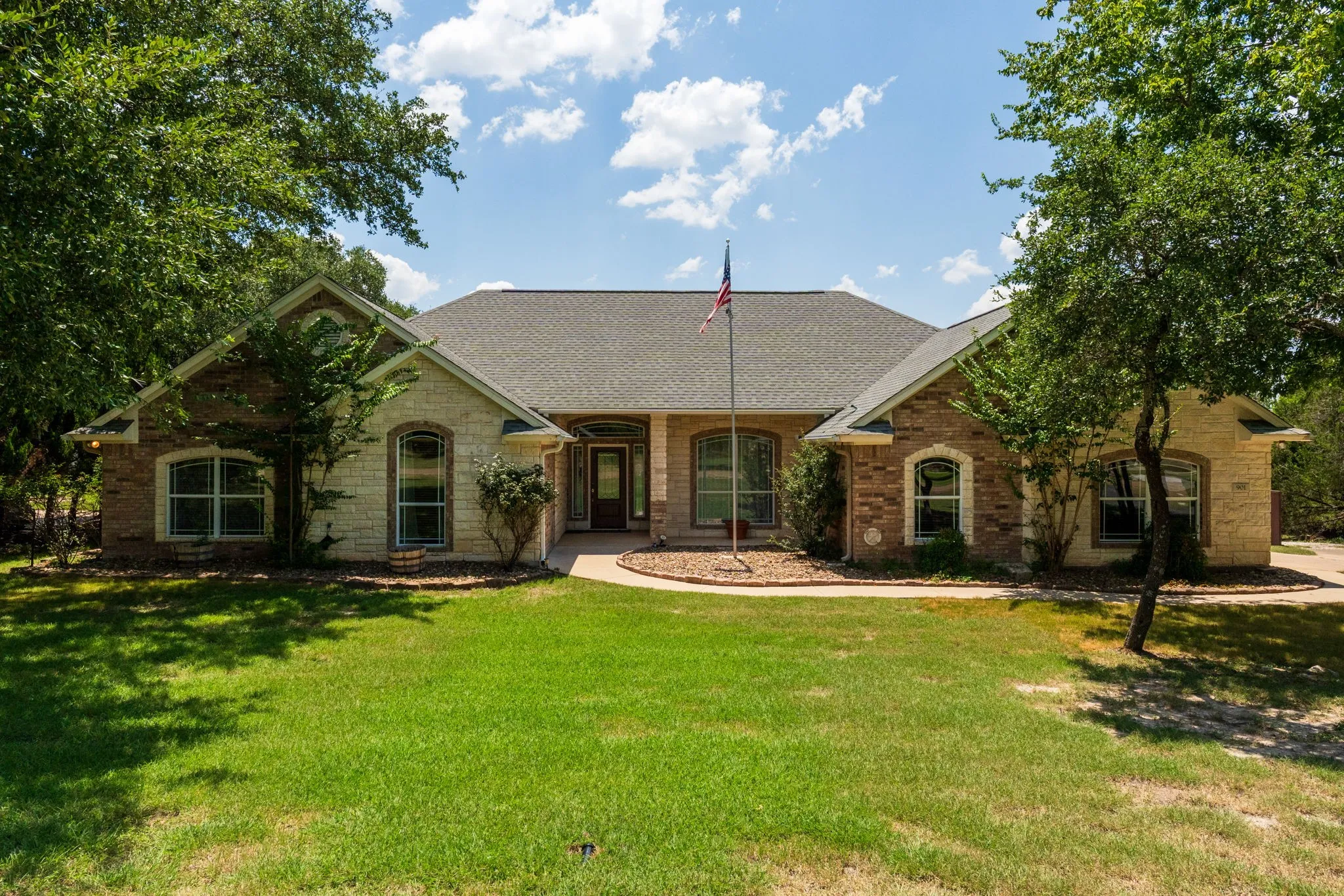Single Family Residence For Sale in Lampasas County , 901 County Road 3150, Kempner, Texas 76539, 4 Bedroom, 3 Bathroom, 2 Garage spaces, 2,279 Sqft, built in 2007, mls#21361871, Real Estate Agent in Kempner, Homes For Sale in Lampasas county, Homes For Sale in Kempner, Realtor in Kempner Texas, Real Estate Brokerage Independent Realty Texas, Luminita Cordes Realtor