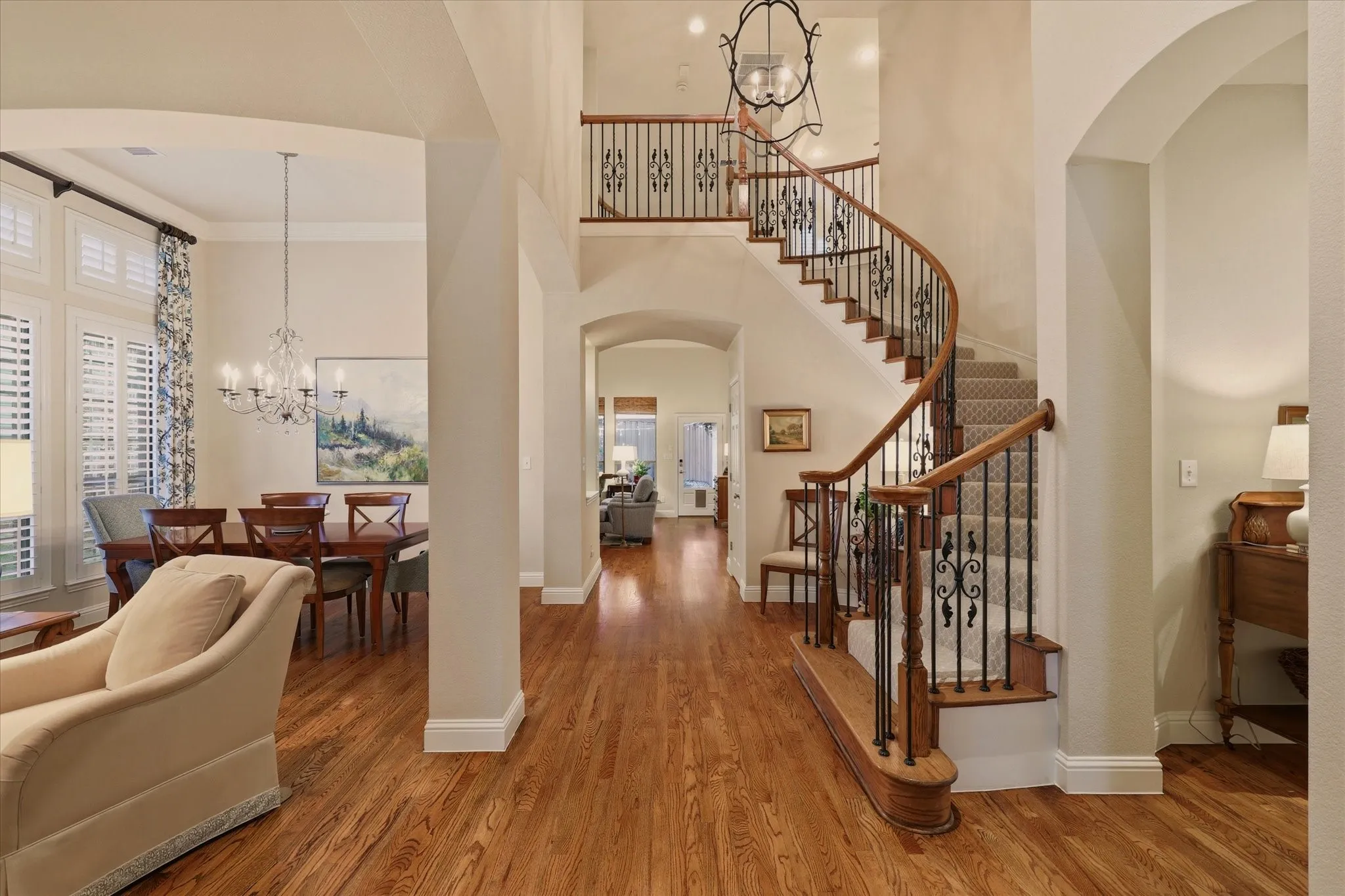 Single Family Residence For Sale in Collin County , 2324 Harrisburg Lane, Plano, Texas 75025, 4 Bedroom, 4 Bathroom, 3 Garage spaces, 3,392 Sqft, built in 2003, mls#21358350, Real Estate Agent in Plano, Homes For Sale in Collin county, Homes For Sale in Plano, Realtor in Plano Texas, Real Estate Brokerage Independent Realty Texas, Luminita Cordes Realtor