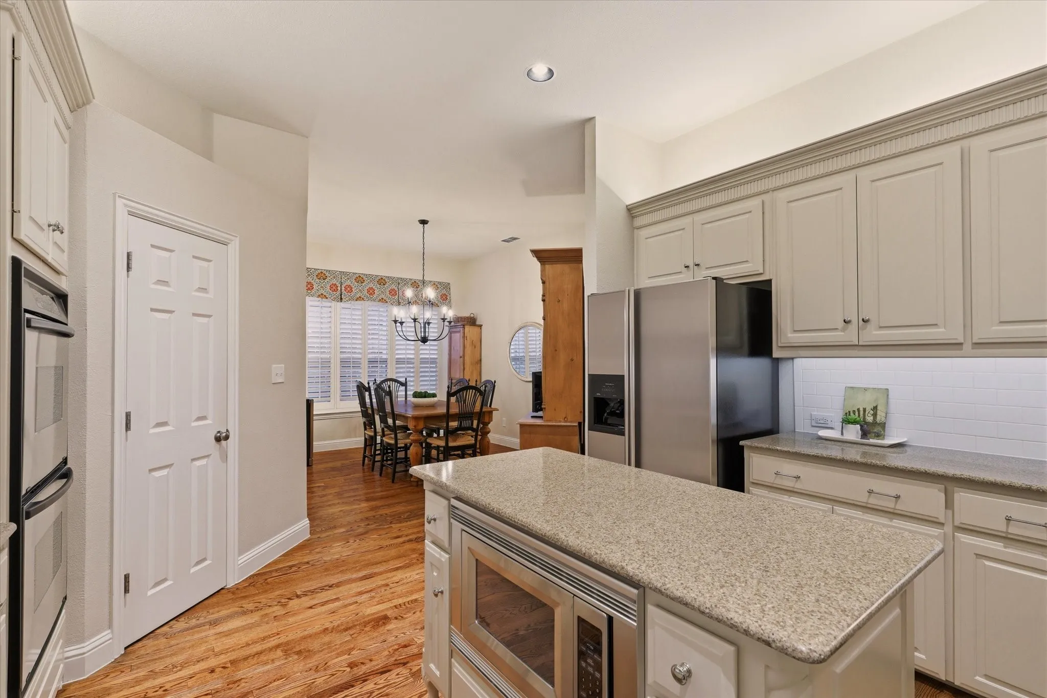 Single Family Residence For Sale in Collin County , 2324 Harrisburg Lane, Plano, Texas 75025, 4 Bedroom, 4 Bathroom, 3 Garage spaces, 3,392 Sqft, built in 2003, mls#21358350, Real Estate Agent in Plano, Homes For Sale in Collin county, Homes For Sale in Plano, Realtor in Plano Texas, Real Estate Brokerage Independent Realty Texas, Luminita Cordes Realtor
