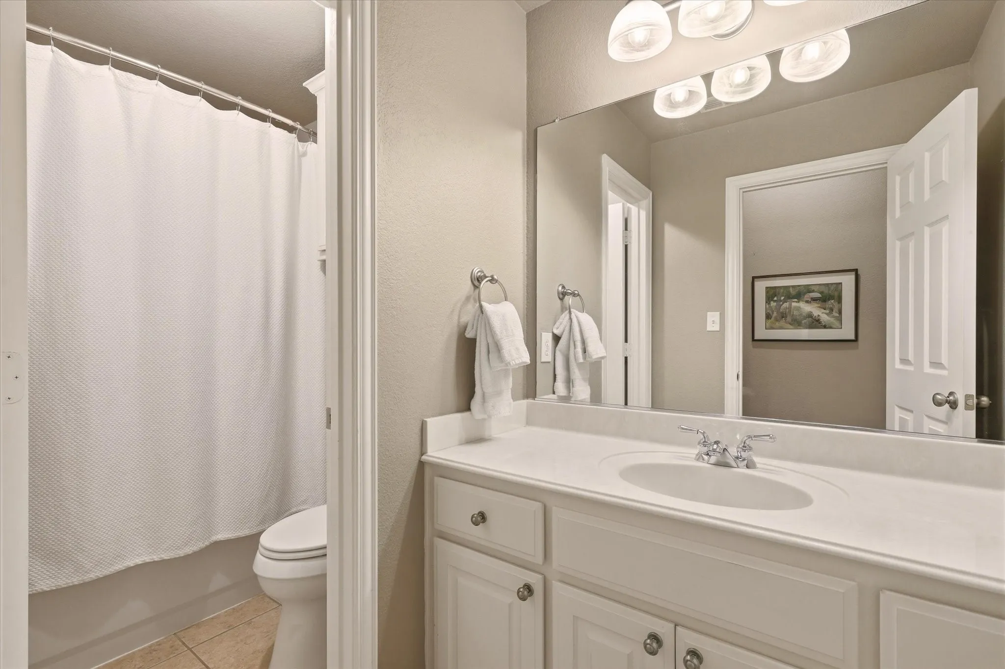 Single Family Residence For Sale in Collin County , 2324 Harrisburg Lane, Plano, Texas 75025, 4 Bedroom, 4 Bathroom, 3 Garage spaces, 3,392 Sqft, built in 2003, mls#21358350, Real Estate Agent in Plano, Homes For Sale in Collin county, Homes For Sale in Plano, Realtor in Plano Texas, Real Estate Brokerage Independent Realty Texas, Luminita Cordes Realtor
