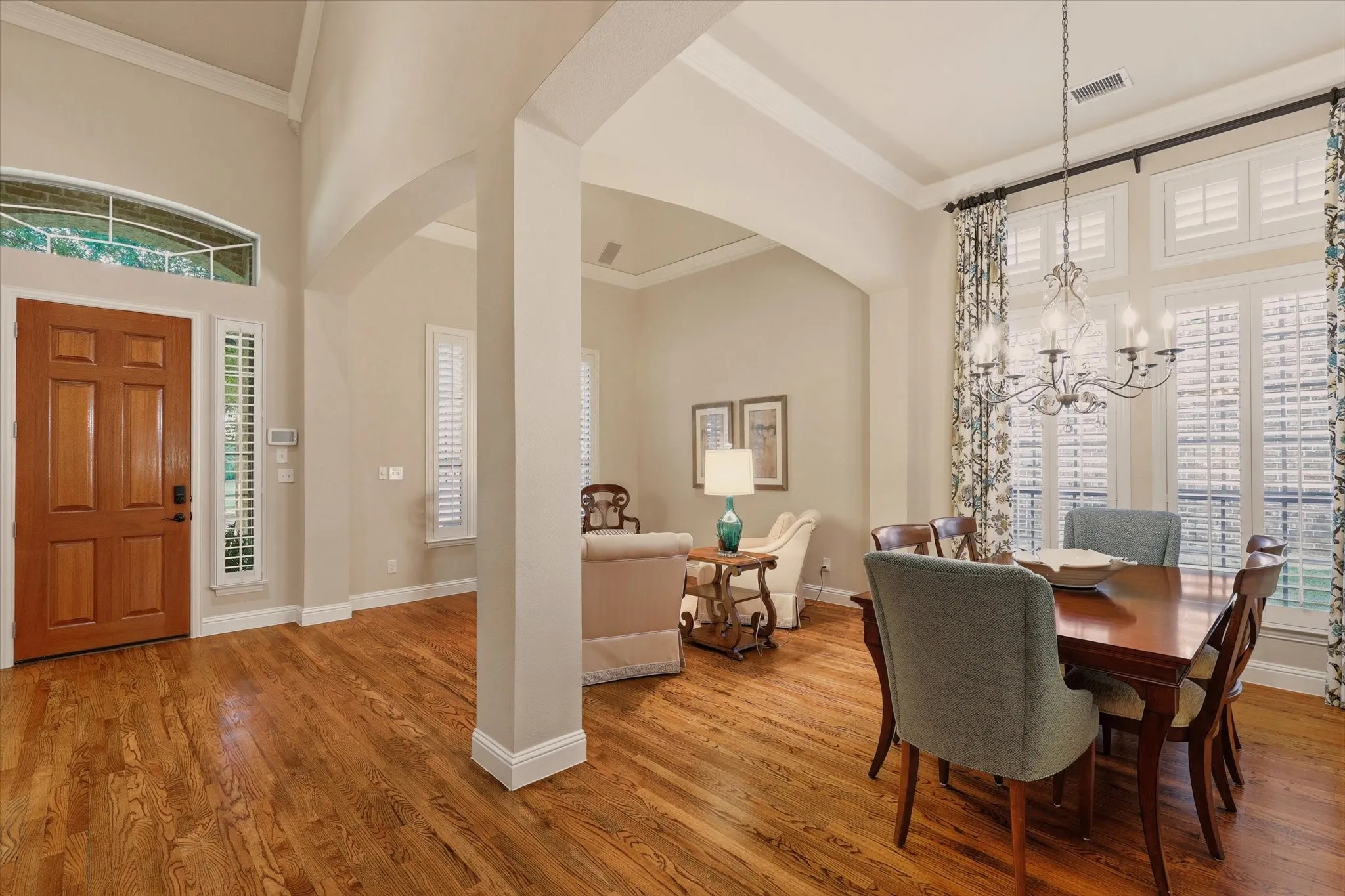 Single Family Residence For Sale in Collin County , 2324 Harrisburg Lane, Plano, Texas 75025, 4 Bedroom, 4 Bathroom, 3 Garage spaces, 3,392 Sqft, built in 2003, mls#21358350, Real Estate Agent in Plano, Homes For Sale in Collin county, Homes For Sale in Plano, Realtor in Plano Texas, Real Estate Brokerage Independent Realty Texas, Luminita Cordes Realtor