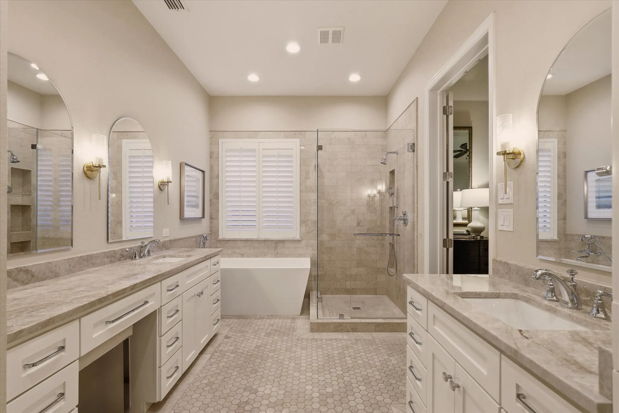 Single Family Residence For Sale in Collin County , 2324 Harrisburg Lane, Plano, Texas 75025, 4 Bedroom, 4 Bathroom, 3 Garage spaces, 3,392 Sqft, built in 2003, mls#21358350, Real Estate Agent in Plano, Homes For Sale in Collin county, Homes For Sale in Plano, Realtor in Plano Texas, Real Estate Brokerage Independent Realty Texas, Luminita Cordes Realtor