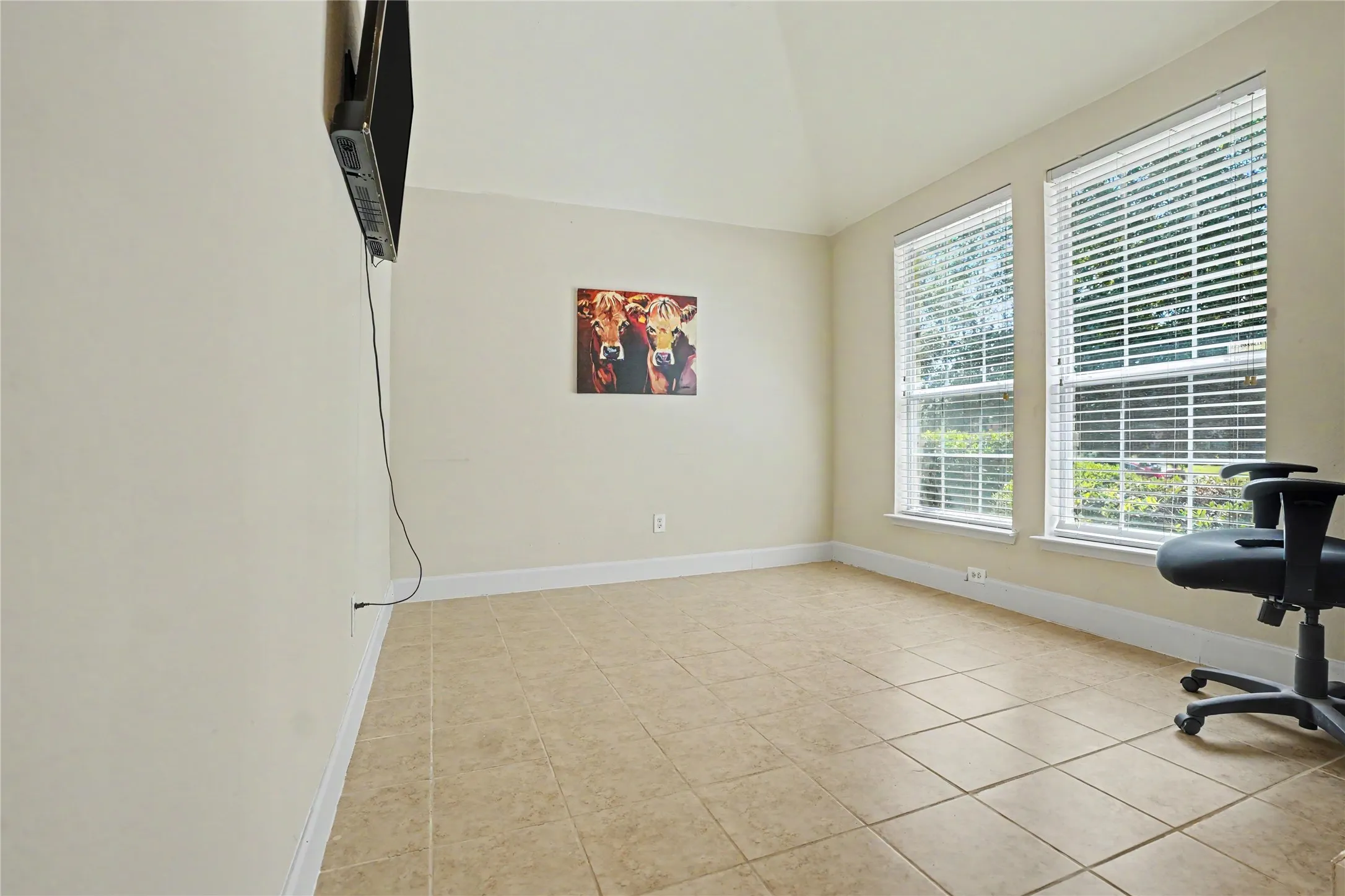 Single Family Residence For Sale in Dallas County , 1333 Illinois Avenue, Lancaster, Texas 75134, 3 Bedroom, 2 Bathroom, Garage spaces, 1,788 Sqft, built in 2006, mls#21360224, Real Estate Agent in Lancaster, Homes For Sale in Dallas county, Homes For Sale in Lancaster, Realtor in Lancaster Texas, Real Estate Brokerage Independent Realty Texas, Luminita Cordes Realtor