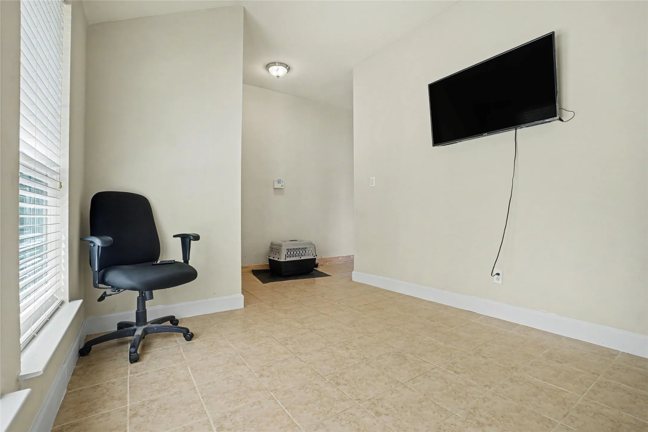Single Family Residence For Sale in Dallas County , 1333 Illinois Avenue, Lancaster, Texas 75134, 3 Bedroom, 2 Bathroom, Garage spaces, 1,788 Sqft, built in 2006, mls#21360224, Real Estate Agent in Lancaster, Homes For Sale in Dallas county, Homes For Sale in Lancaster, Realtor in Lancaster Texas, Real Estate Brokerage Independent Realty Texas, Luminita Cordes Realtor