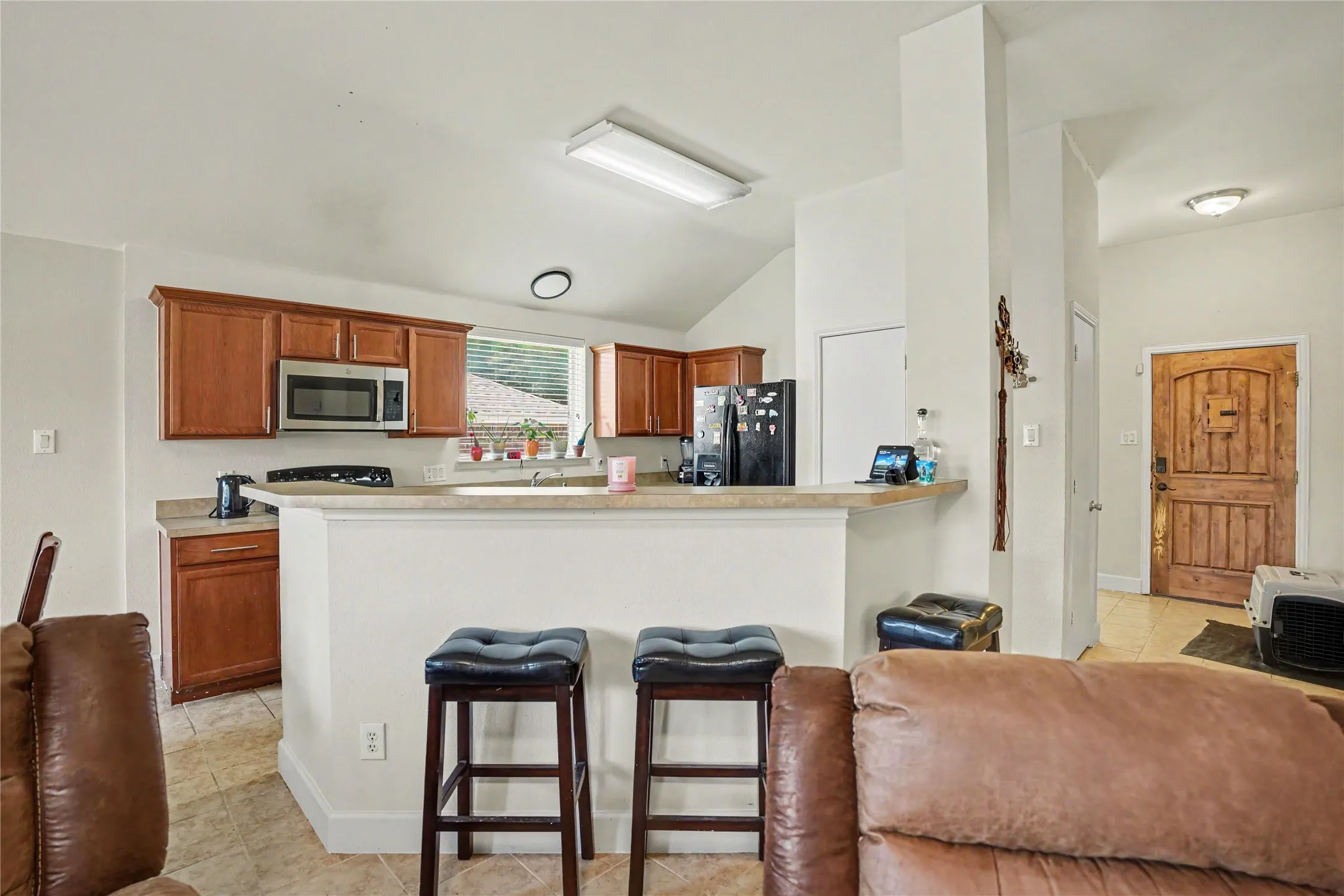 Single Family Residence For Sale in Dallas County , 1333 Illinois Avenue, Lancaster, Texas 75134, 3 Bedroom, 2 Bathroom, Garage spaces, 1,788 Sqft, built in 2006, mls#21360224, Real Estate Agent in Lancaster, Homes For Sale in Dallas county, Homes For Sale in Lancaster, Realtor in Lancaster Texas, Real Estate Brokerage Independent Realty Texas, Luminita Cordes Realtor