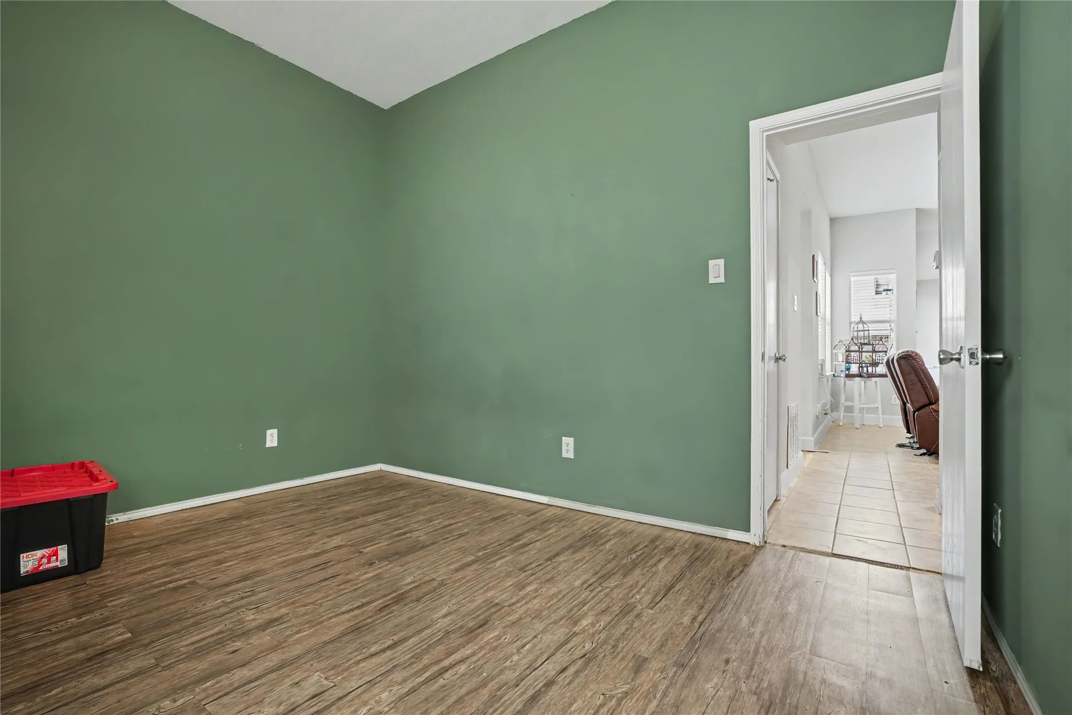 Single Family Residence For Sale in Dallas County , 1333 Illinois Avenue, Lancaster, Texas 75134, 3 Bedroom, 2 Bathroom, Garage spaces, 1,788 Sqft, built in 2006, mls#21360224, Real Estate Agent in Lancaster, Homes For Sale in Dallas county, Homes For Sale in Lancaster, Realtor in Lancaster Texas, Real Estate Brokerage Independent Realty Texas, Luminita Cordes Realtor