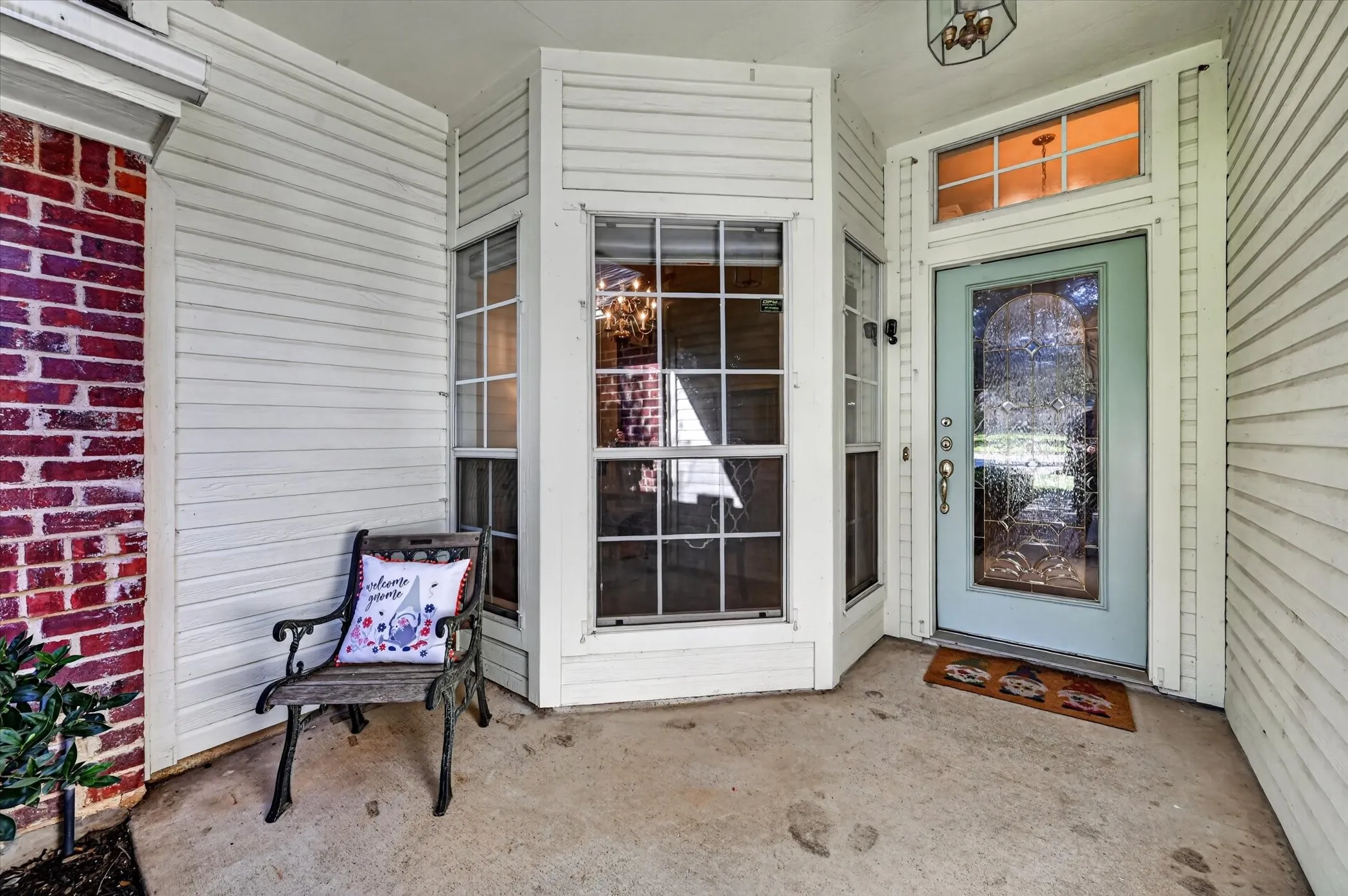 Single Family Residence For Sale in Tarrant County , 729 Bent Tree Court, Hurst, Texas 76054, 3 Bedroom, 2 Bathroom, 2 Garage spaces, 1,956 Sqft, built in 1997, mls#21361918, Real Estate Agent in Hurst, Homes For Sale in Tarrant county, Homes For Sale in Hurst, Realtor in Hurst Texas, Real Estate Brokerage Independent Realty Texas, Luminita Cordes Realtor
