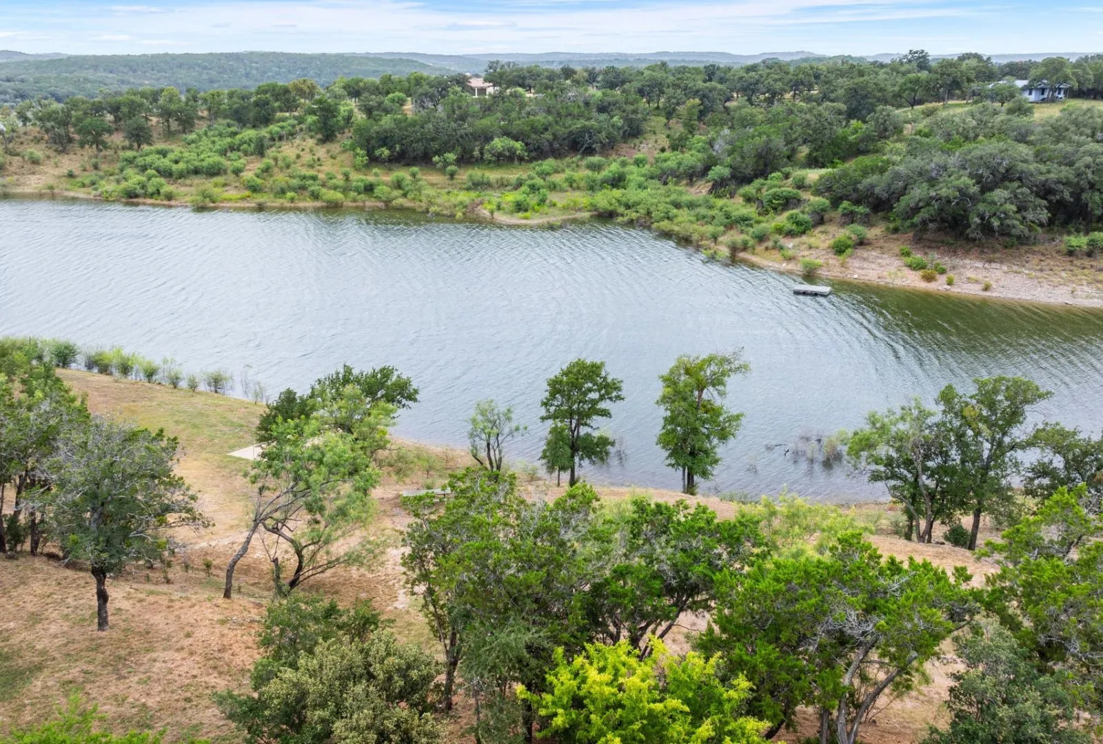 Single Family Residence For Sale in Burnet County , 129 Jewel Lane, Spicewood, Texas 78669, 2 Bedroom, 3 Bathroom, Garage spaces, 2,050 Sqft, built in 1993, mls#21361860, Real Estate Agent in Spicewood, Homes For Sale in Burnet county, Homes For Sale in Spicewood, Realtor in Spicewood Texas, Real Estate Brokerage Independent Realty Texas, Luminita Cordes Realtor
