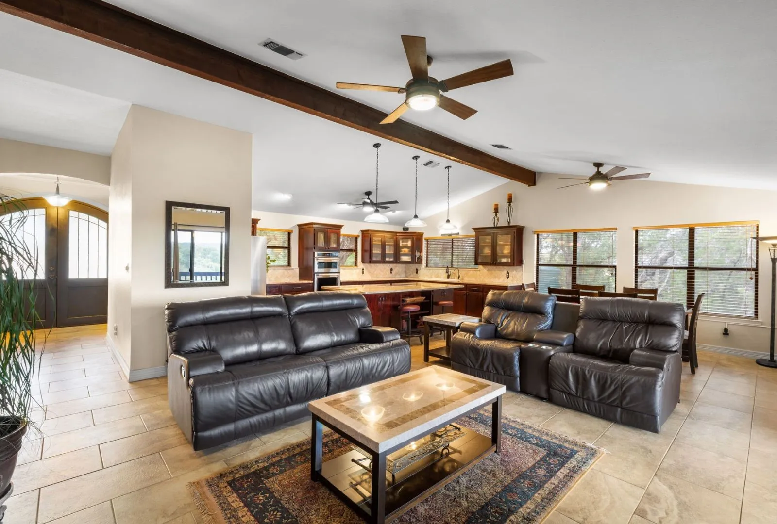 Single Family Residence For Sale in Burnet County , 129 Jewel Lane, Spicewood, Texas 78669, 2 Bedroom, 3 Bathroom, Garage spaces, 2,050 Sqft, built in 1993, mls#21361860, Real Estate Agent in Spicewood, Homes For Sale in Burnet county, Homes For Sale in Spicewood, Realtor in Spicewood Texas, Real Estate Brokerage Independent Realty Texas, Luminita Cordes Realtor