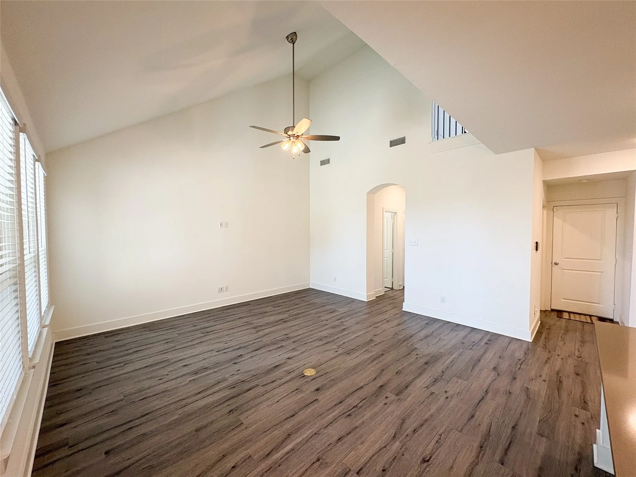 Single Family Residence For Rent in Grayson County , 1741 Horseshoe Lane, Van Alstyne, Texas 75495, 4 Bedroom, 3 Bathroom, 2 Garage spaces, 2,247 Sqft, built in 2022, Price $2,495, mls#21360400, Real Estate Agent in Van Alstyne, Homes For Rent in Grayson county, Homes For Rent in Van Alstyne, Realtor in Van Alstyne Texas, Real Estate Brokerage Independent Realty Texas, Luminita Cordes Realtor