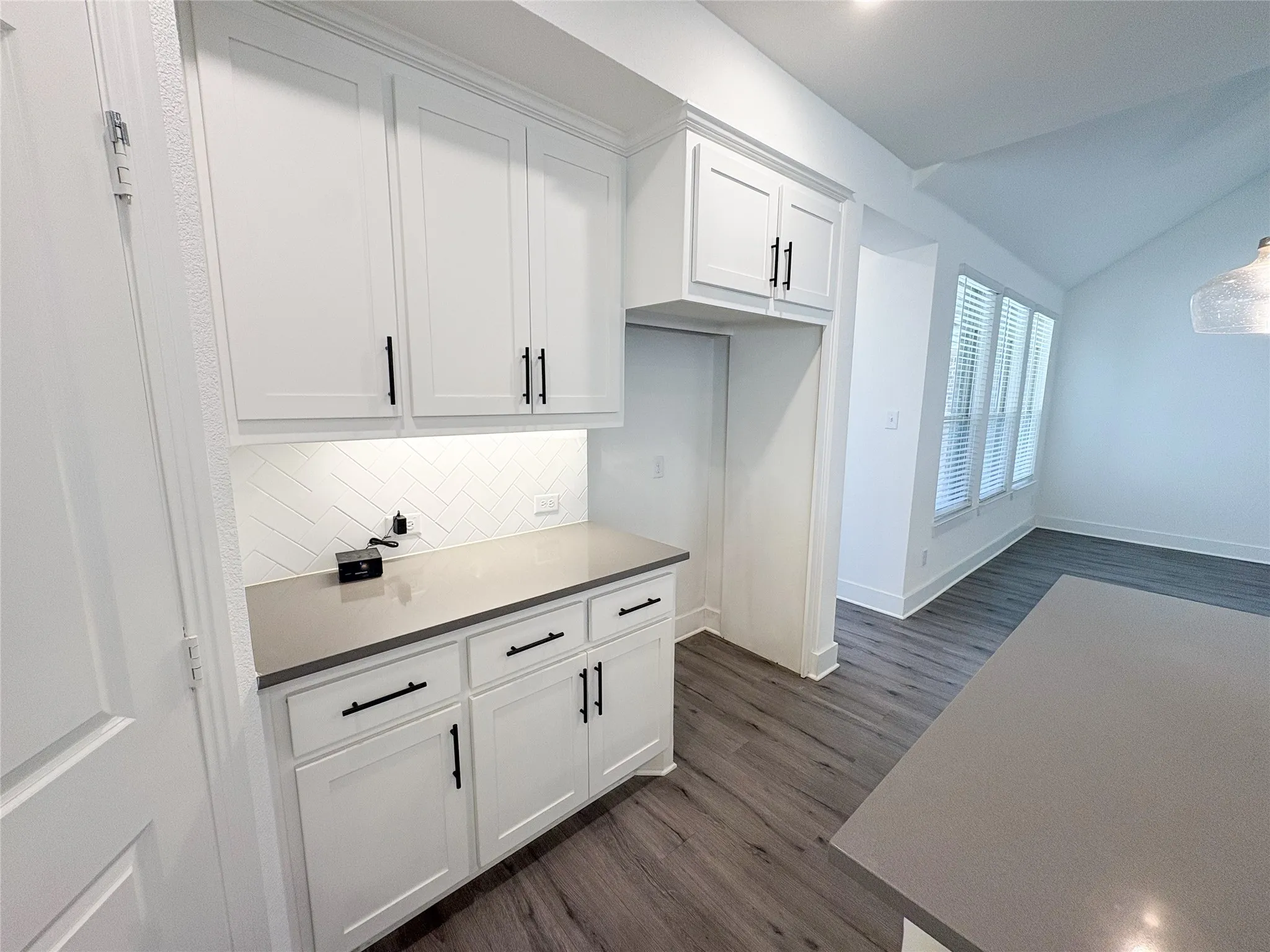 Single Family Residence For Rent in Grayson County , 1741 Horseshoe Lane, Van Alstyne, Texas 75495, 4 Bedroom, 3 Bathroom, 2 Garage spaces, 2,247 Sqft, built in 2022, Price $2,495, mls#21360400, Real Estate Agent in Van Alstyne, Homes For Rent in Grayson county, Homes For Rent in Van Alstyne, Realtor in Van Alstyne Texas, Real Estate Brokerage Independent Realty Texas, Luminita Cordes Realtor