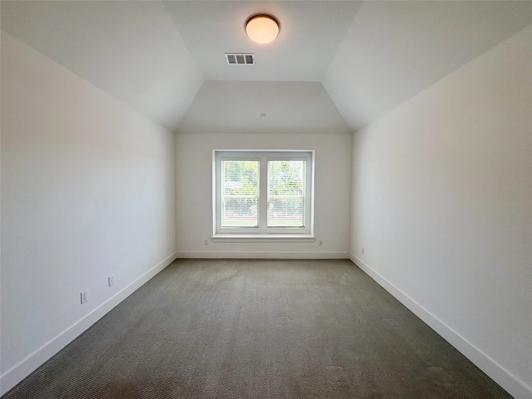Single Family Residence For Rent in Grayson County , 1741 Horseshoe Lane, Van Alstyne, Texas 75495, 4 Bedroom, 3 Bathroom, 2 Garage spaces, 2,247 Sqft, built in 2022, Price $2,495, mls#21360400, Real Estate Agent in Van Alstyne, Homes For Rent in Grayson county, Homes For Rent in Van Alstyne, Realtor in Van Alstyne Texas, Real Estate Brokerage Independent Realty Texas, Luminita Cordes Realtor