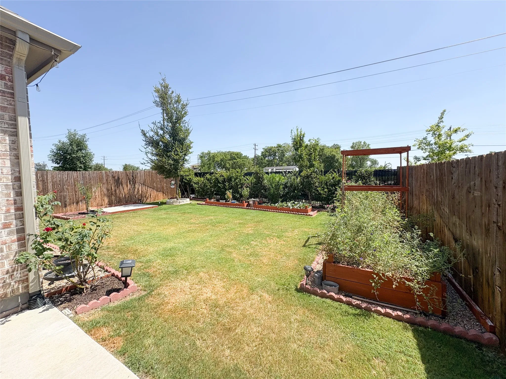 Single Family Residence For Rent in Grayson County , 1741 Horseshoe Lane, Van Alstyne, Texas 75495, 4 Bedroom, 3 Bathroom, 2 Garage spaces, 2,247 Sqft, built in 2022, Price $2,495, mls#21360400, Real Estate Agent in Van Alstyne, Homes For Rent in Grayson county, Homes For Rent in Van Alstyne, Realtor in Van Alstyne Texas, Real Estate Brokerage Independent Realty Texas, Luminita Cordes Realtor