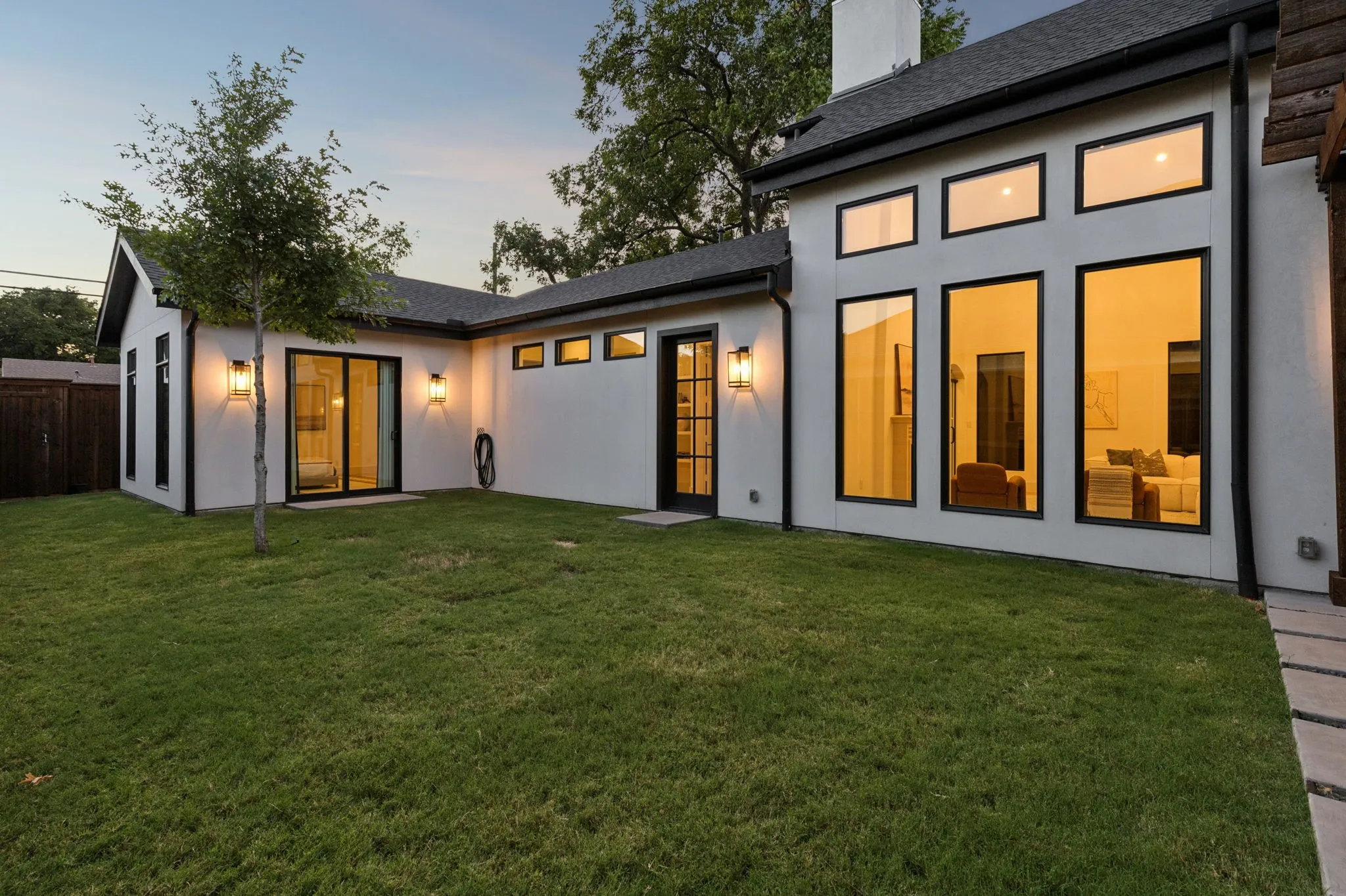 Single Family Residence For Sale in Dallas County , 7403 Robin Road, Dallas, Texas 75209, 5 Bedroom, 5 Bathroom, 2 Garage spaces, 4,202 Sqft, built in 2023, mls#21361424, Real Estate Agent in Dallas, Homes For Sale in Dallas county, Homes For Sale in Dallas, Realtor in Dallas Texas, Real Estate Brokerage Independent Realty Texas, Luminita Cordes Realtor
