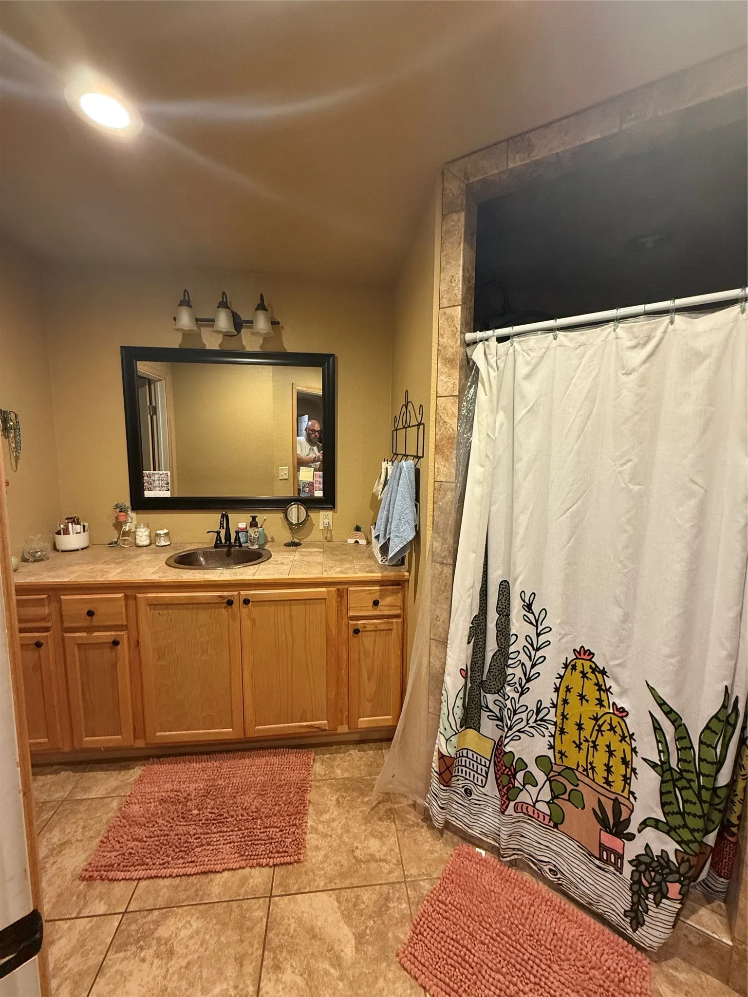 Single Family Residence For Sale in Ellis County , 5085 Fm 1722, Ennis, Texas 75119, 3 Bedroom, 3 Bathroom, 2 Garage spaces, 2,000 Sqft, built in 2018, mls#21361958, Real Estate Agent in Ennis, Homes For Sale in Ellis county, Homes For Sale in Ennis, Realtor in Ennis Texas, Real Estate Brokerage Independent Realty Texas, Luminita Cordes Realtor