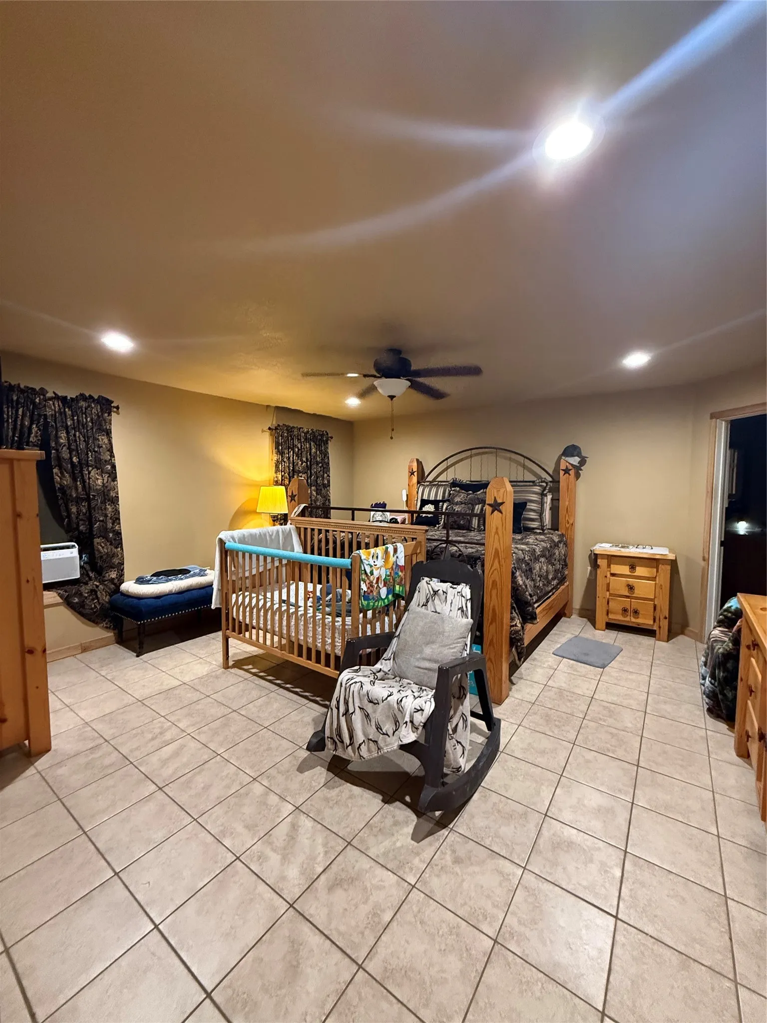 Single Family Residence For Sale in Ellis County , 5085 Fm 1722, Ennis, Texas 75119, 3 Bedroom, 3 Bathroom, 2 Garage spaces, 2,000 Sqft, built in 2018, mls#21361958, Real Estate Agent in Ennis, Homes For Sale in Ellis county, Homes For Sale in Ennis, Realtor in Ennis Texas, Real Estate Brokerage Independent Realty Texas, Luminita Cordes Realtor