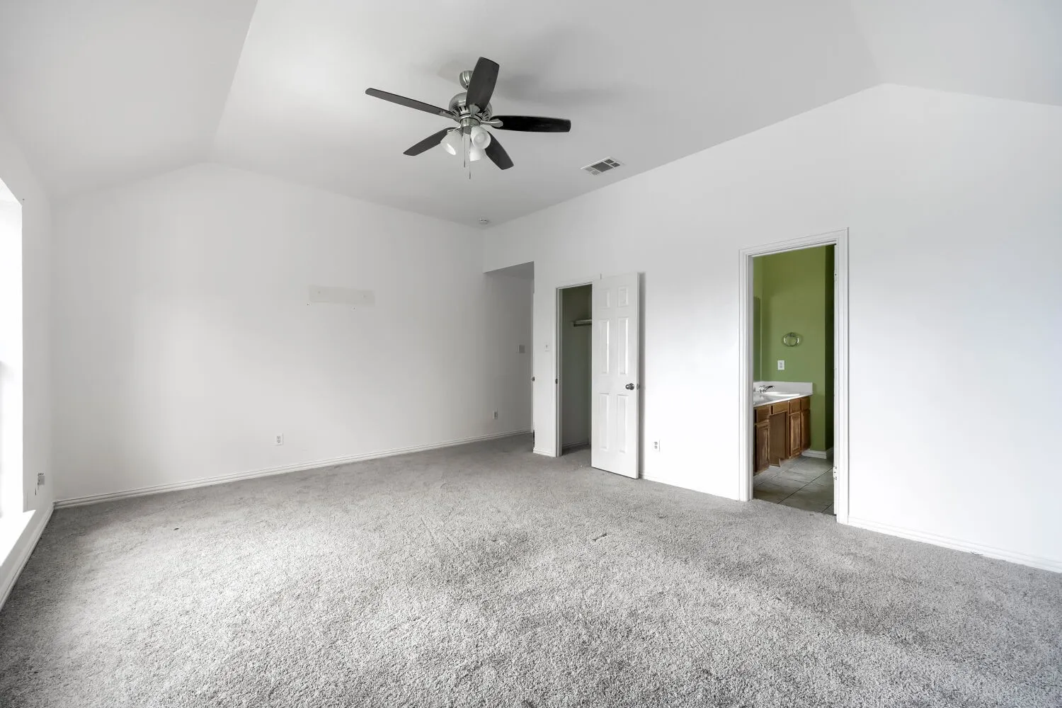 Single Family Residence For Sale in Dallas County , 2709 Maci Court, Seagoville, Texas 75159, 4 Bedroom, 3 Bathroom, 2 Garage spaces, 2,316 Sqft, built in 2007, mls#21356967, Real Estate Agent in Seagoville, Homes For Sale in Dallas county, Homes For Sale in Seagoville, Realtor in Seagoville Texas, Real Estate Brokerage Independent Realty Texas, Luminita Cordes Realtor