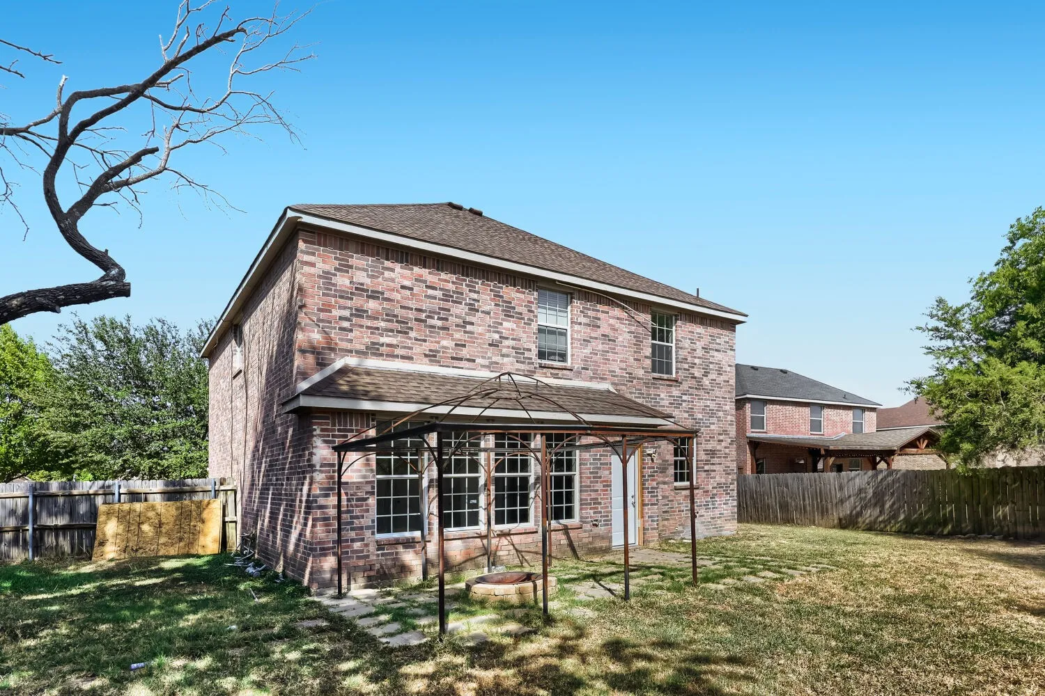 Single Family Residence For Sale in Dallas County , 2709 Maci Court, Seagoville, Texas 75159, 4 Bedroom, 3 Bathroom, 2 Garage spaces, 2,316 Sqft, built in 2007, mls#21356967, Real Estate Agent in Seagoville, Homes For Sale in Dallas county, Homes For Sale in Seagoville, Realtor in Seagoville Texas, Real Estate Brokerage Independent Realty Texas, Luminita Cordes Realtor