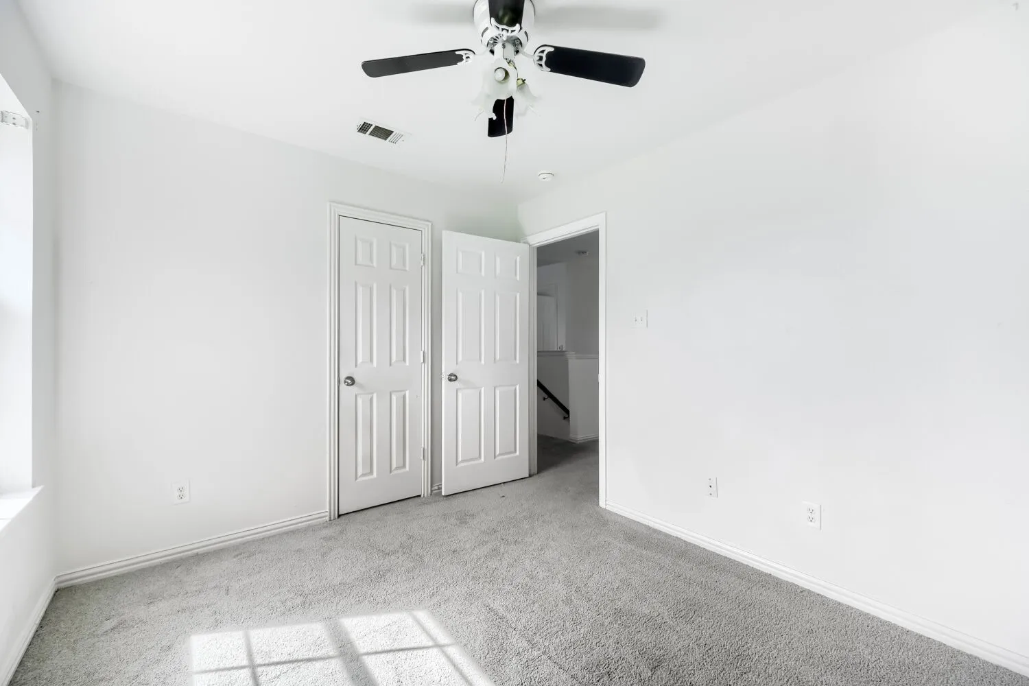 Single Family Residence For Sale in Dallas County , 2709 Maci Court, Seagoville, Texas 75159, 4 Bedroom, 3 Bathroom, 2 Garage spaces, 2,316 Sqft, built in 2007, mls#21356967, Real Estate Agent in Seagoville, Homes For Sale in Dallas county, Homes For Sale in Seagoville, Realtor in Seagoville Texas, Real Estate Brokerage Independent Realty Texas, Luminita Cordes Realtor