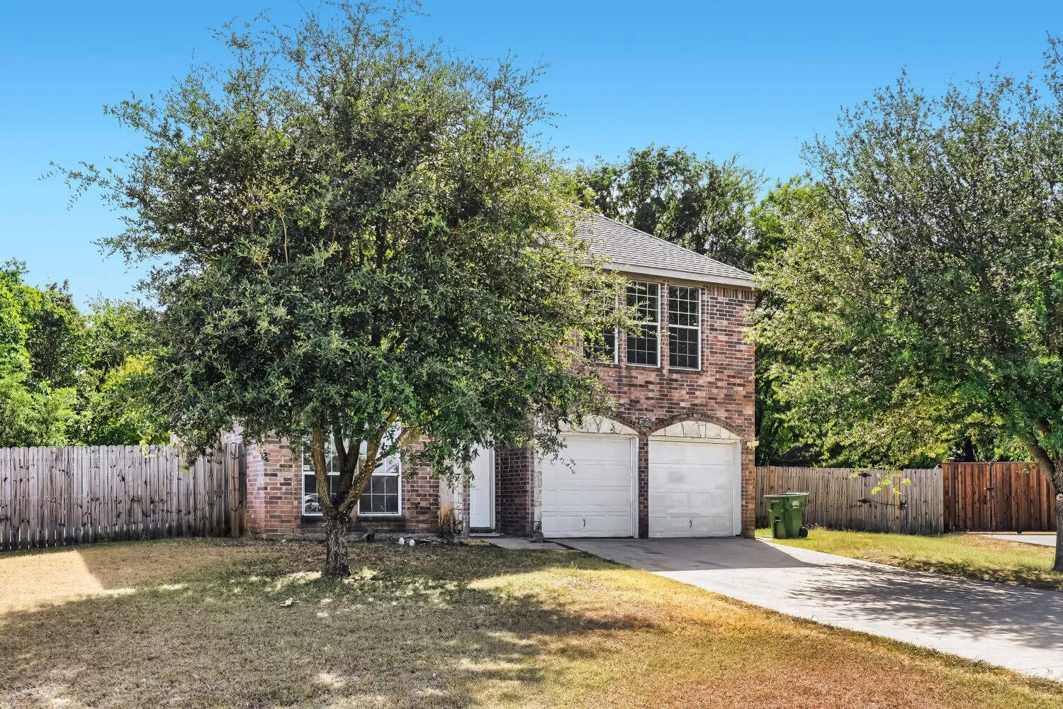 Single Family Residence For Sale in Dallas County , 2709 Maci Court, Seagoville, Texas 75159, 4 Bedroom, 3 Bathroom, 2 Garage spaces, 2,316 Sqft, built in 2007, mls#21356967, Real Estate Agent in Seagoville, Homes For Sale in Dallas county, Homes For Sale in Seagoville, Realtor in Seagoville Texas, Real Estate Brokerage Independent Realty Texas, Luminita Cordes Realtor