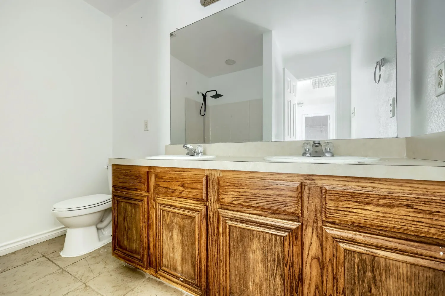Single Family Residence For Sale in Dallas County , 2709 Maci Court, Seagoville, Texas 75159, 4 Bedroom, 3 Bathroom, 2 Garage spaces, 2,316 Sqft, built in 2007, mls#21356967, Real Estate Agent in Seagoville, Homes For Sale in Dallas county, Homes For Sale in Seagoville, Realtor in Seagoville Texas, Real Estate Brokerage Independent Realty Texas, Luminita Cordes Realtor