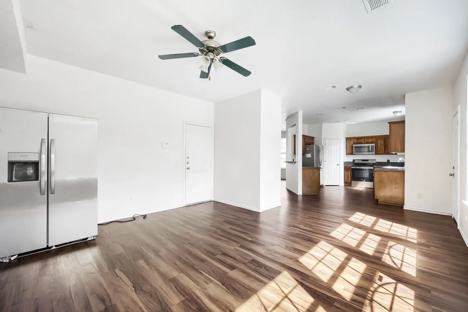 Single Family Residence For Sale in Dallas County , 2709 Maci Court, Seagoville, Texas 75159, 4 Bedroom, 3 Bathroom, 2 Garage spaces, 2,316 Sqft, built in 2007, mls#21356967, Real Estate Agent in Seagoville, Homes For Sale in Dallas county, Homes For Sale in Seagoville, Realtor in Seagoville Texas, Real Estate Brokerage Independent Realty Texas, Luminita Cordes Realtor