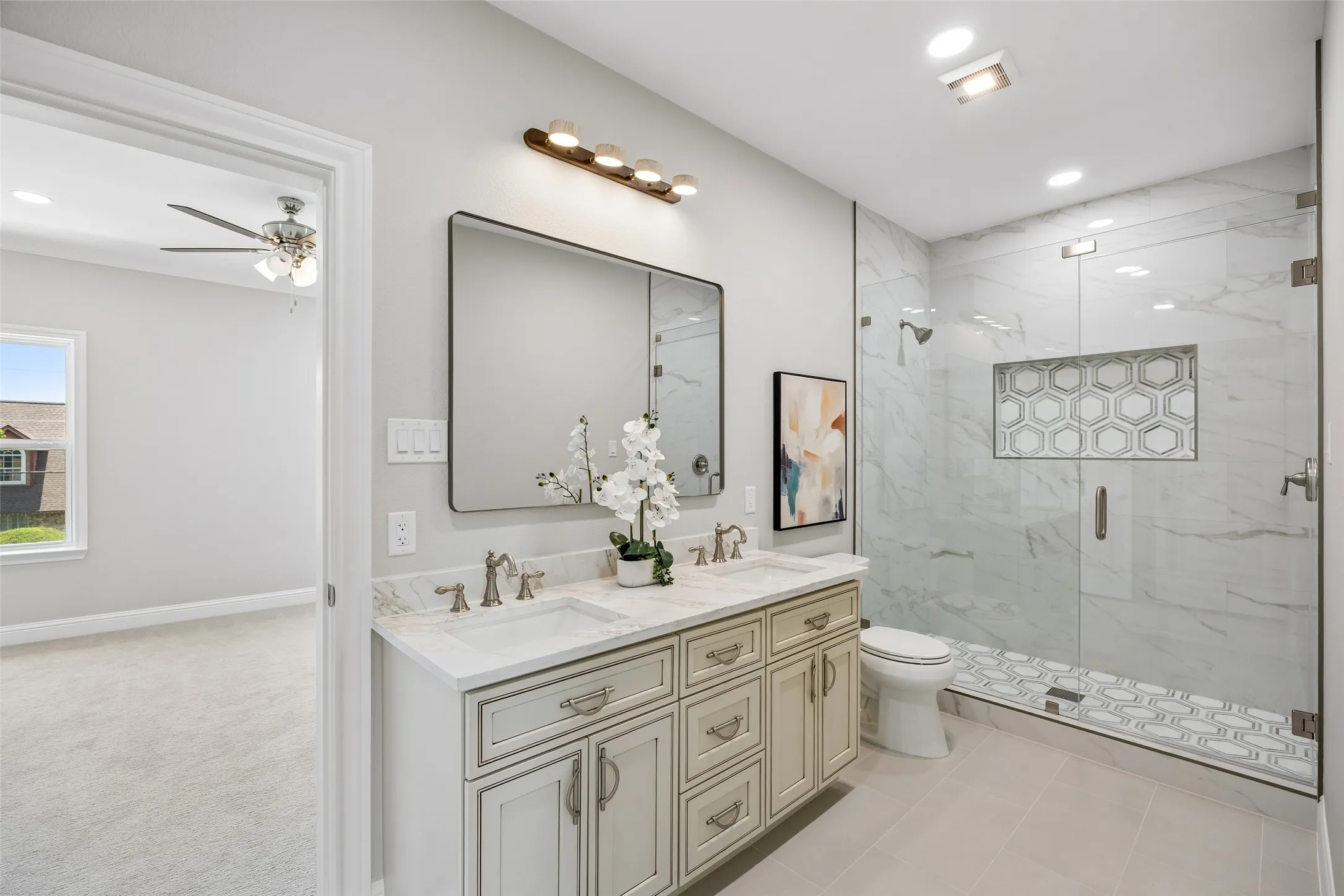 Single Family Residence For Sale in Dallas County , 1231 S Montclair Avenue, Dallas, Texas 75208, 4 Bedroom, 3 Bathroom, 2 Garage spaces, 3,281 Sqft, built in 1940, mls#21351622, Real Estate Agent in Dallas, Homes For Sale in Dallas county, Homes For Sale in Dallas, Realtor in Dallas Texas, Real Estate Brokerage Independent Realty Texas, Luminita Cordes Realtor