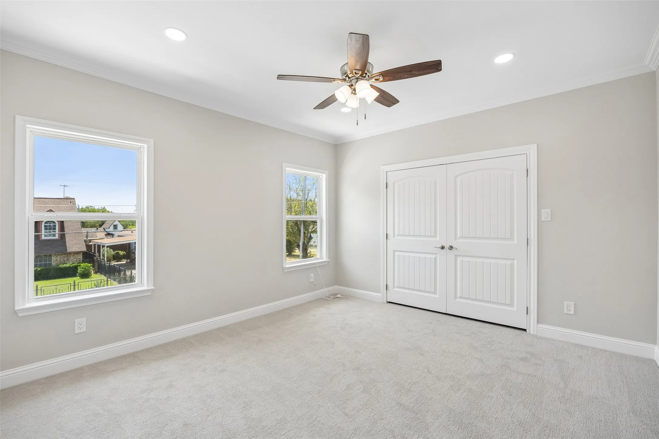 Single Family Residence For Sale in Dallas County , 1231 S Montclair Avenue, Dallas, Texas 75208, 4 Bedroom, 3 Bathroom, 2 Garage spaces, 3,281 Sqft, built in 1940, mls#21351622, Real Estate Agent in Dallas, Homes For Sale in Dallas county, Homes For Sale in Dallas, Realtor in Dallas Texas, Real Estate Brokerage Independent Realty Texas, Luminita Cordes Realtor
