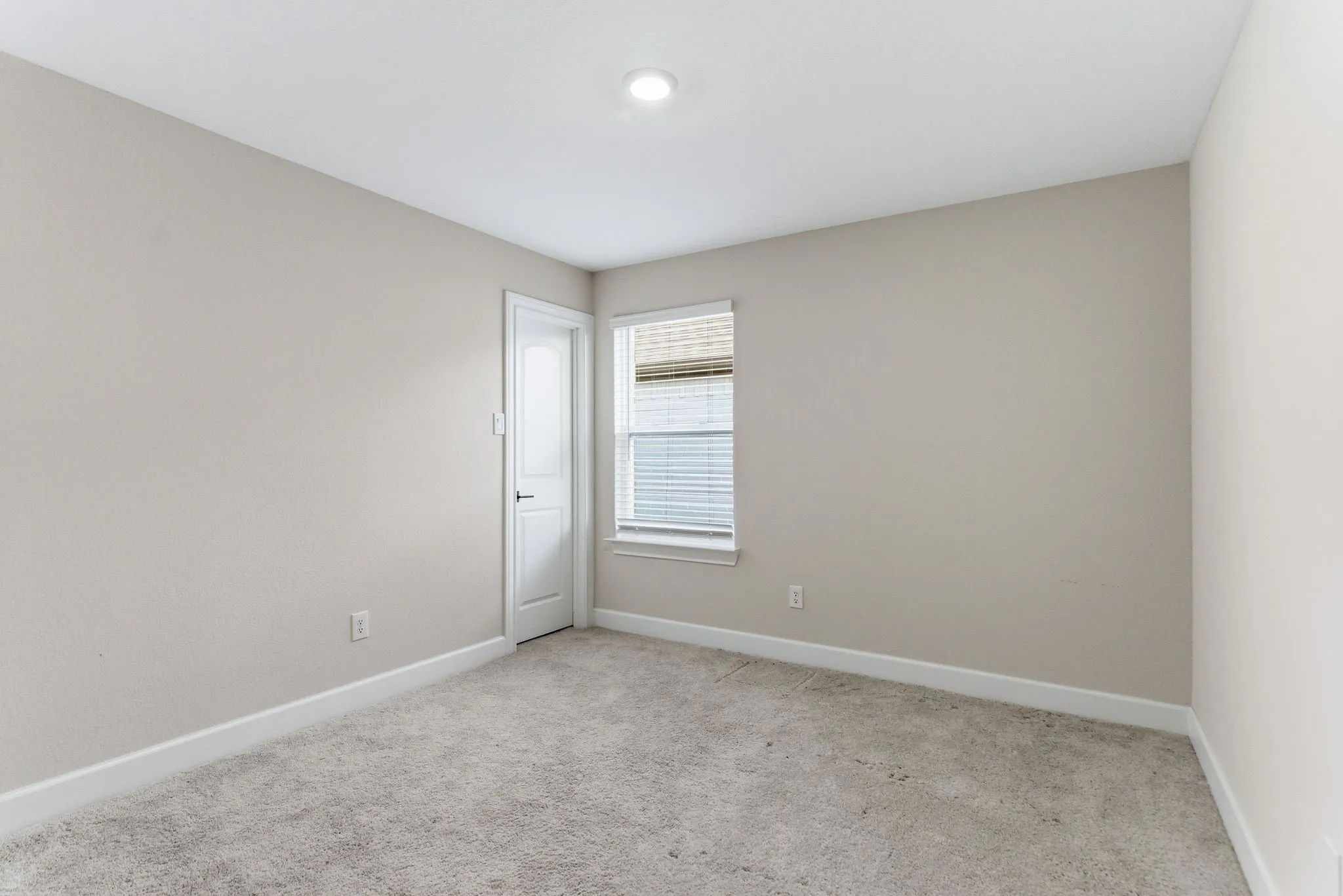 Single Family Residence For Rent in Collin County , 1308 Windermere Way, Princeton, Texas 75407, 5 Bedroom, 3 Bathroom, 2 Garage spaces, 2,533 Sqft, built in 2022, mls#21361963, Real Estate Agent in Princeton, Homes For Rent in Collin county, Homes For Rent in Princeton, Realtor in Princeton Texas, Real Estate Brokerage Independent Realty Texas, Luminita Cordes Realtor